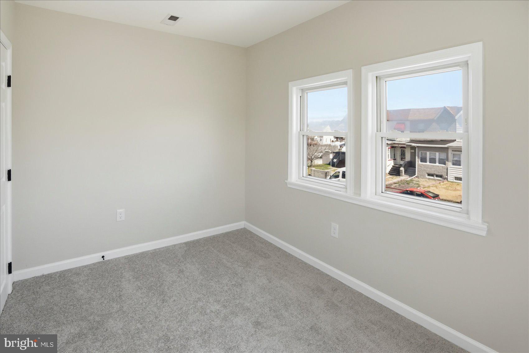 LORRAINE PARK - Residential