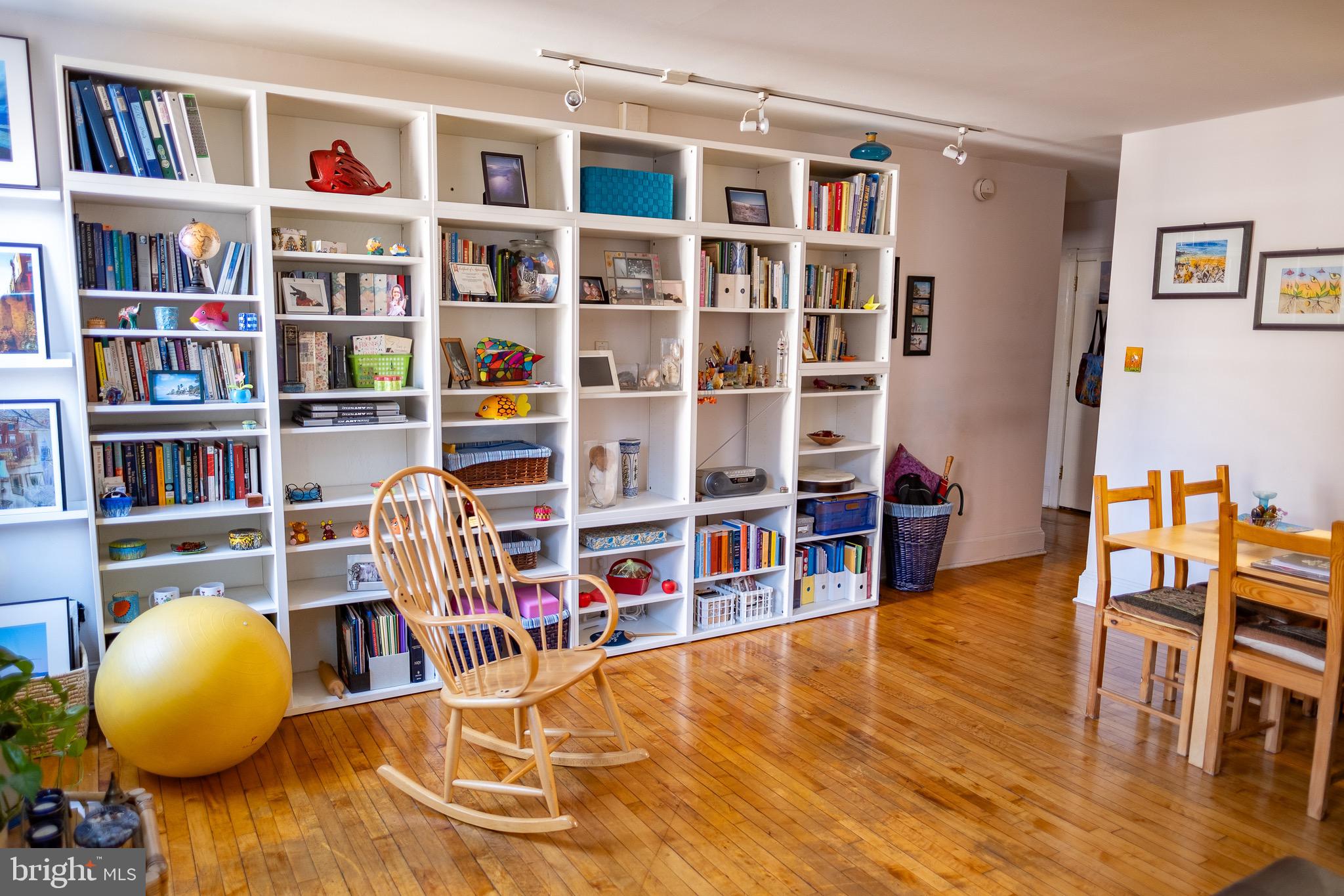 WASHINGTON SQ WEST - Residential