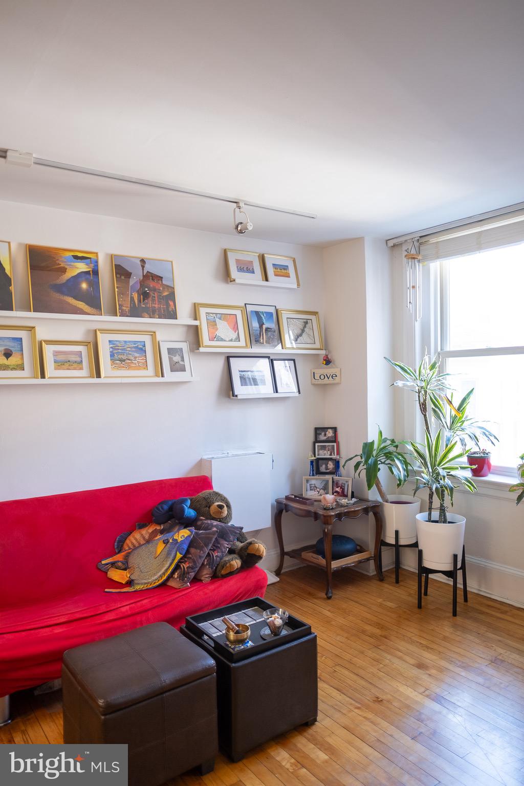 WASHINGTON SQ WEST - Residential