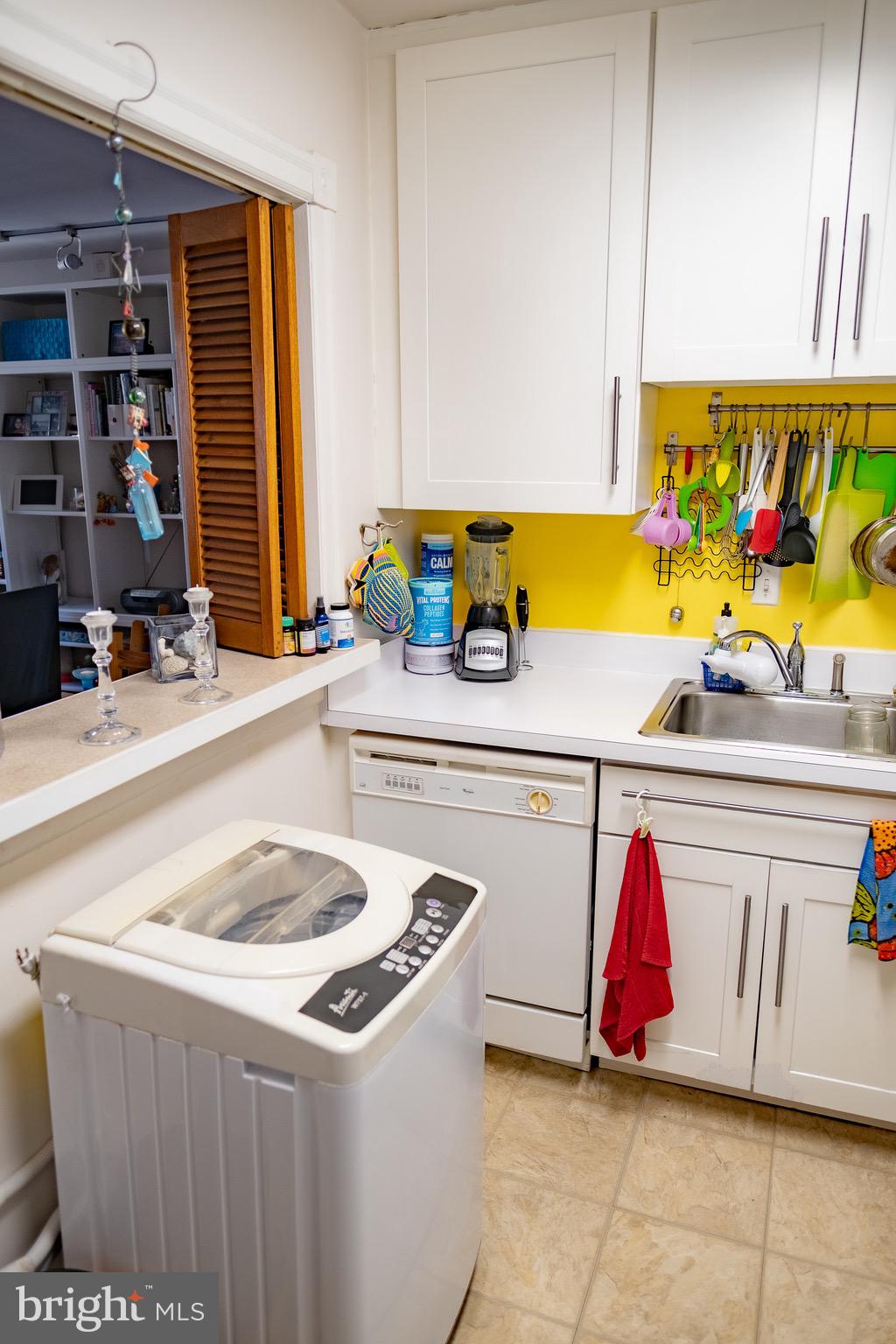 WASHINGTON SQ WEST - Residential