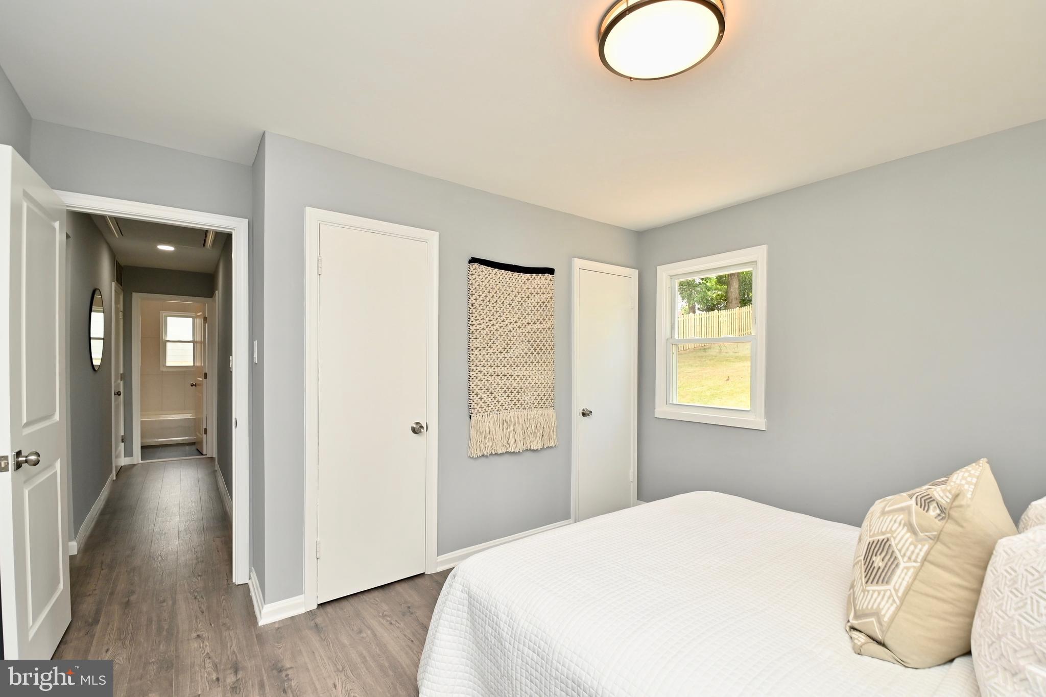 BURGUNDY VILLAGE - Residential