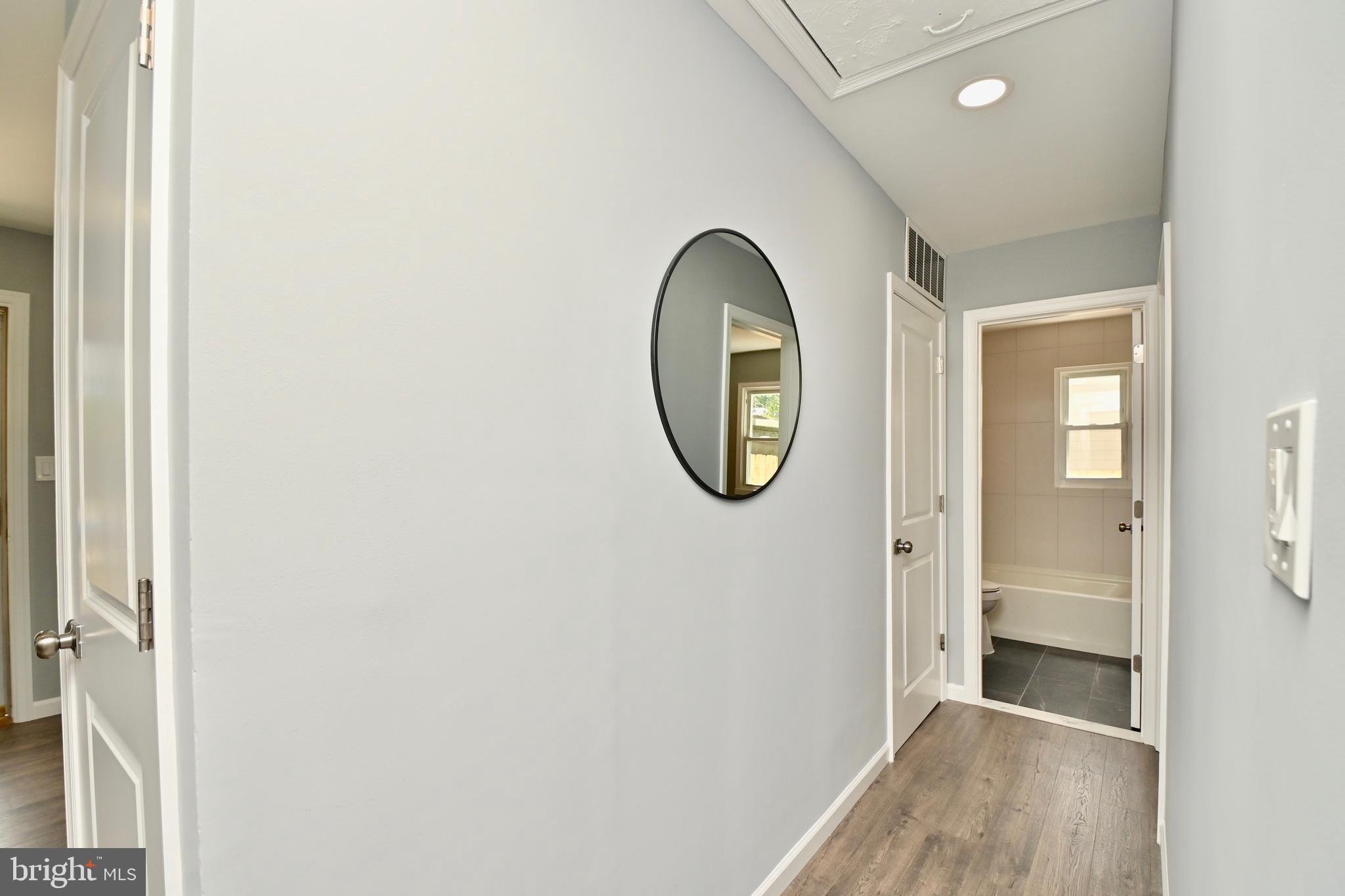 BURGUNDY VILLAGE - Residential