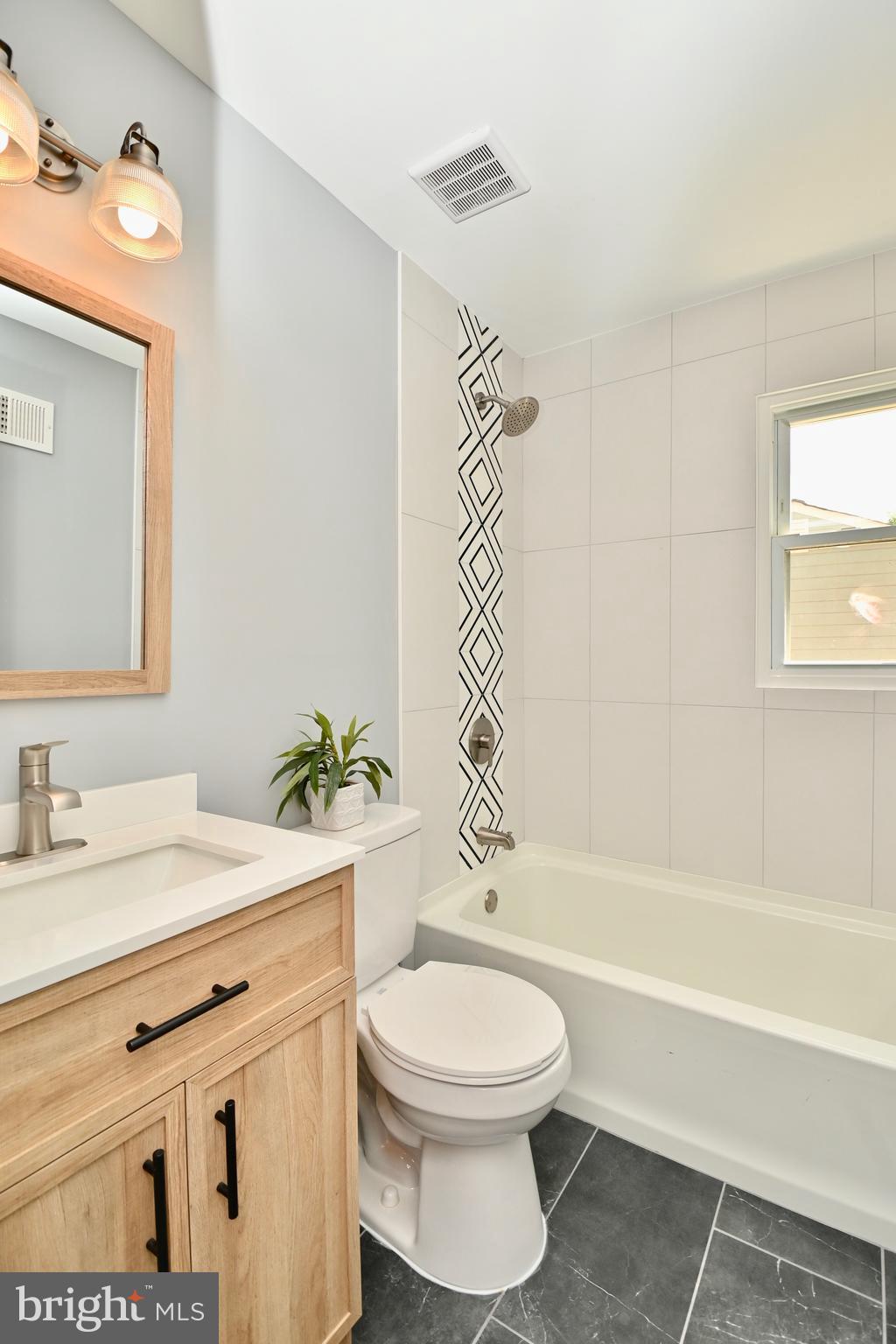 BURGUNDY VILLAGE - Residential