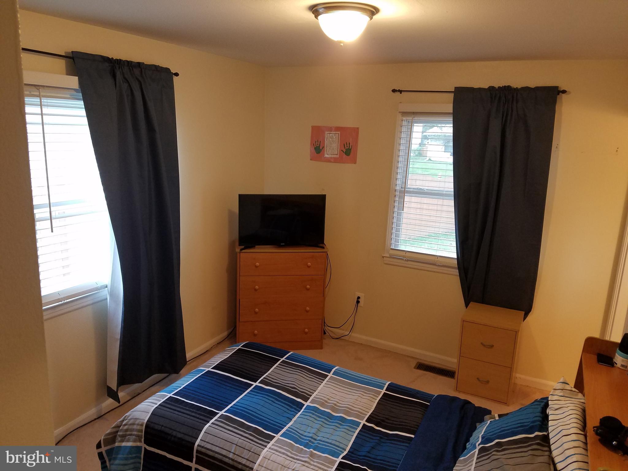 STERLING - Residential Lease