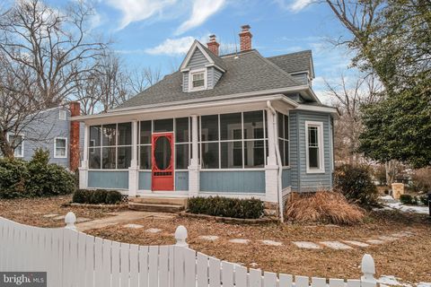 4810 FOX STREET COLLEGE PARK MD 20740