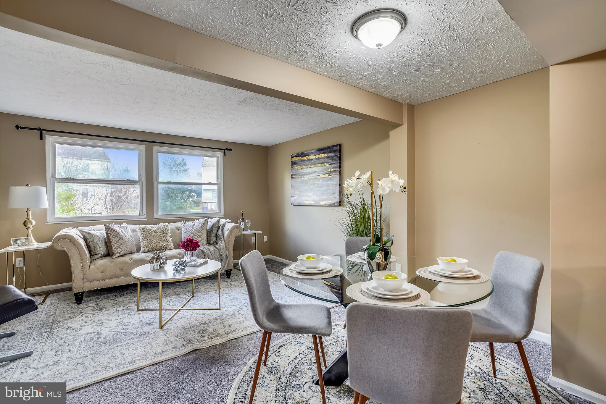 SADDLE CREEK - Residential