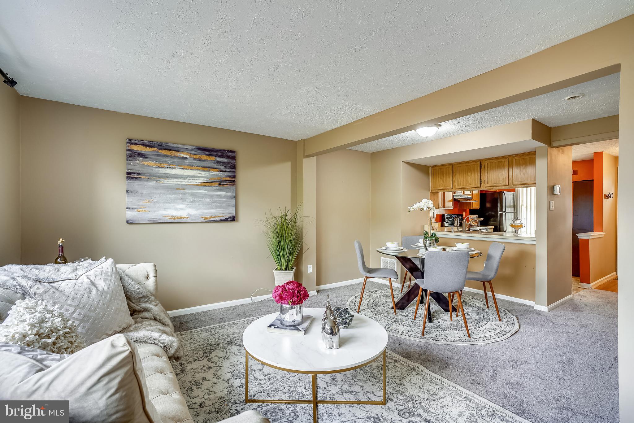 SADDLE CREEK - Residential