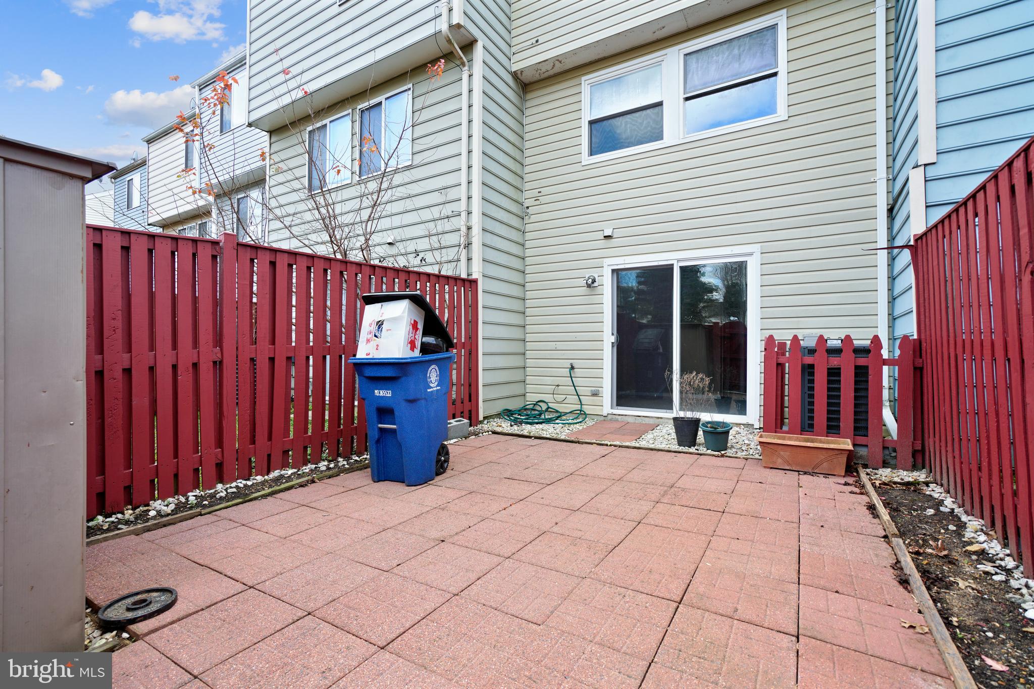 SADDLE CREEK - Residential