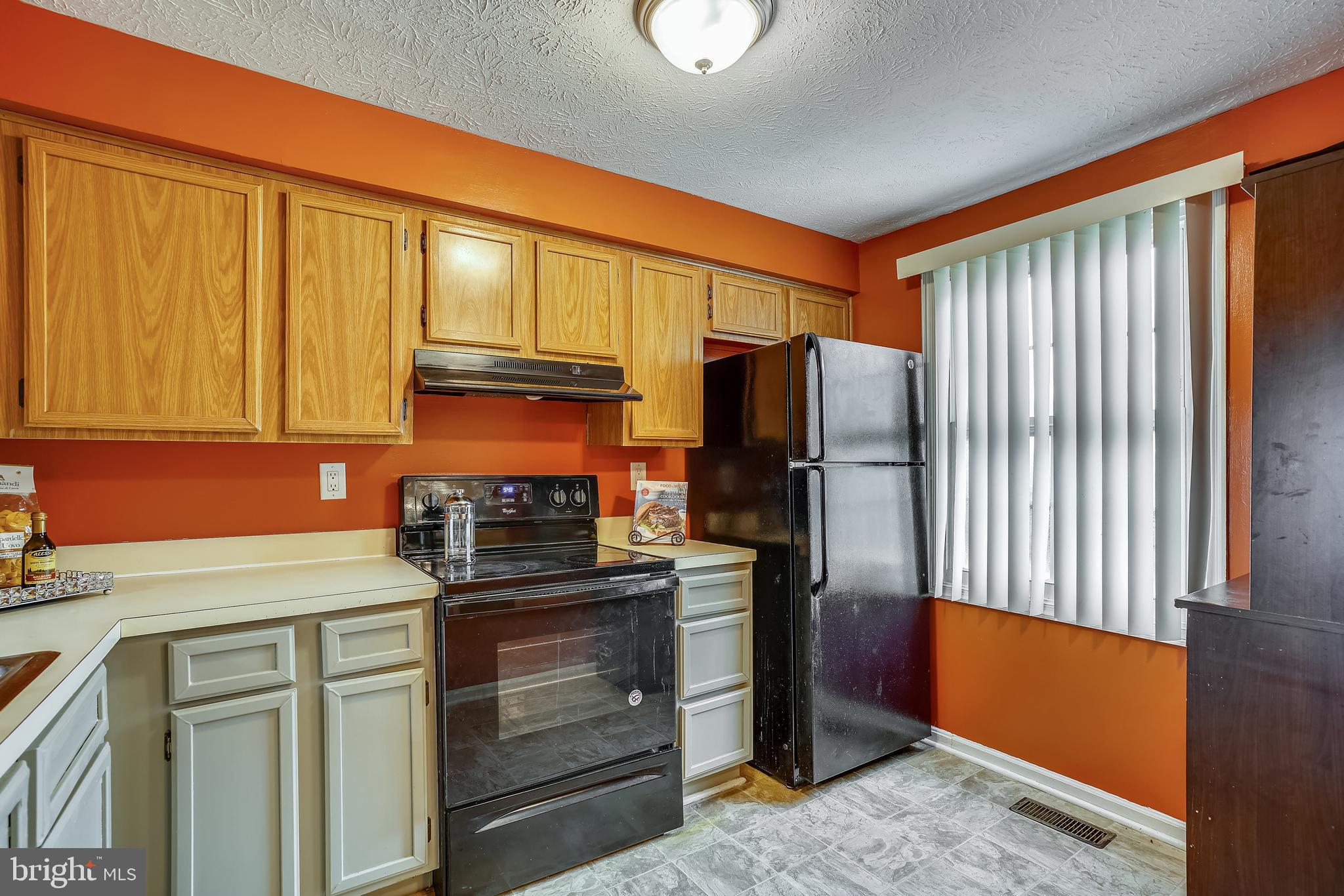 SADDLE CREEK - Residential