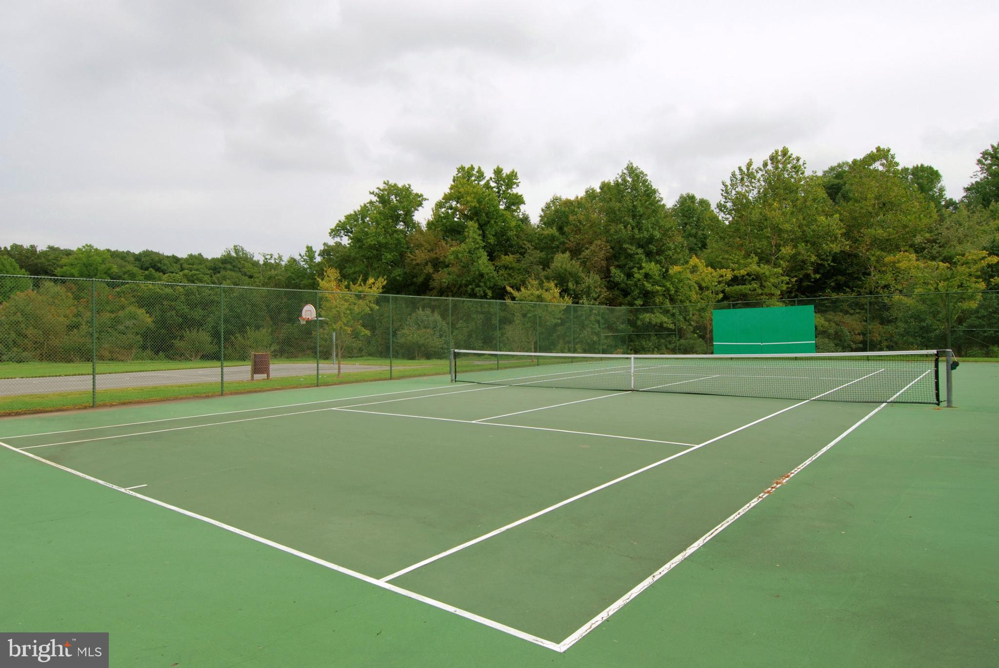 SADDLE CREEK - Residential