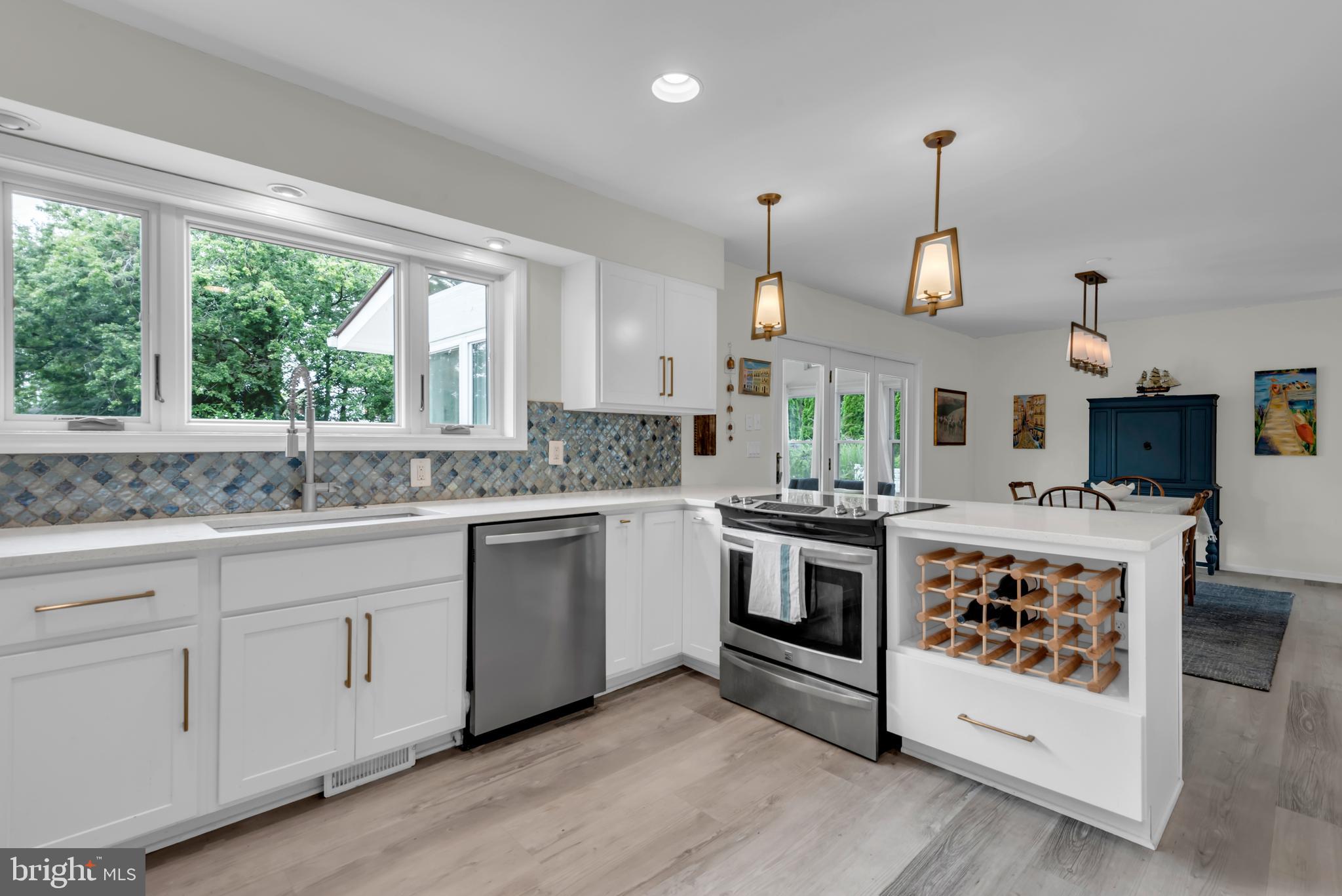 206 COLUMBIA LANE
