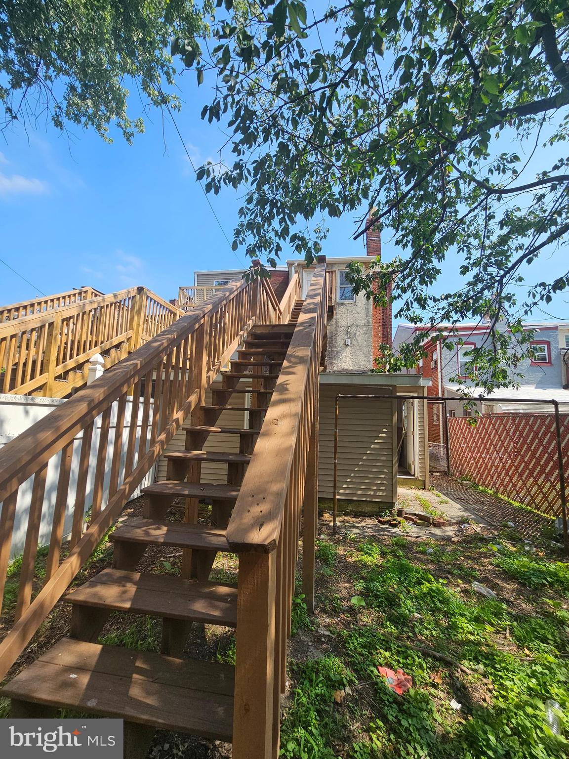 206 E 9TH STREET