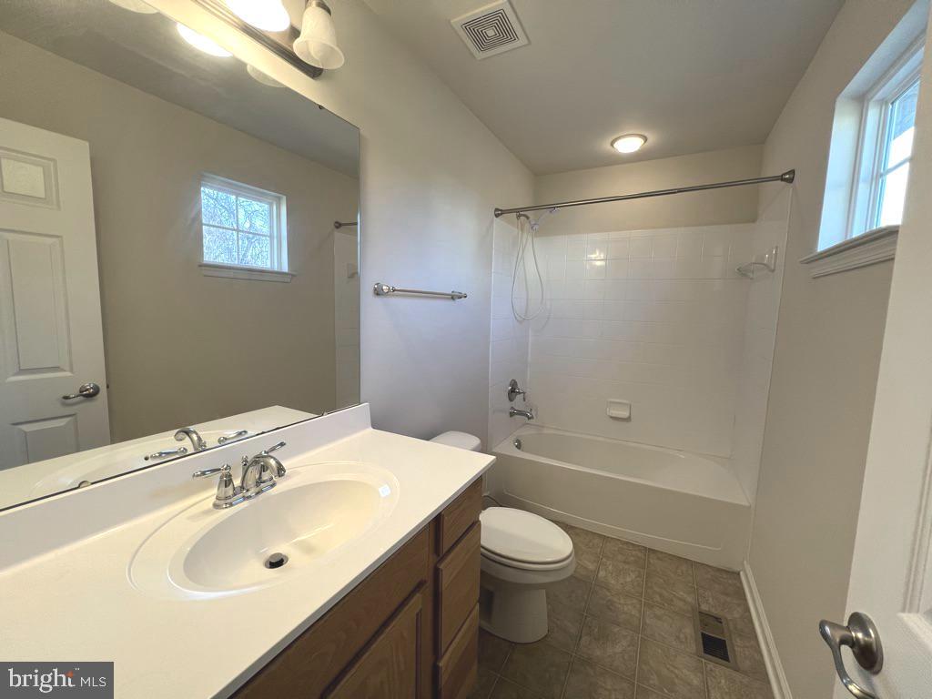 BRITTANY QUARTERS - Residential