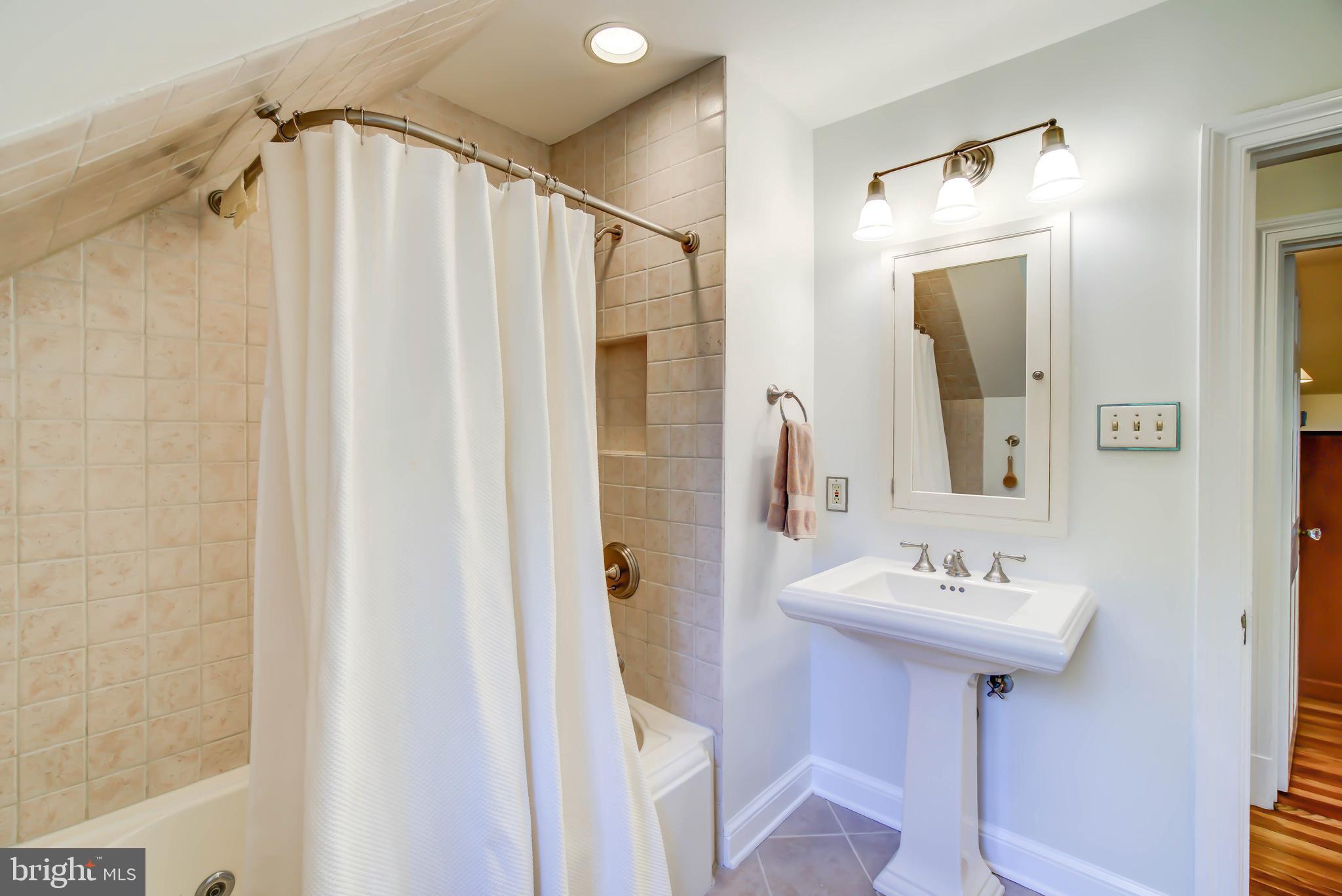 BELLE HAVEN - Residential