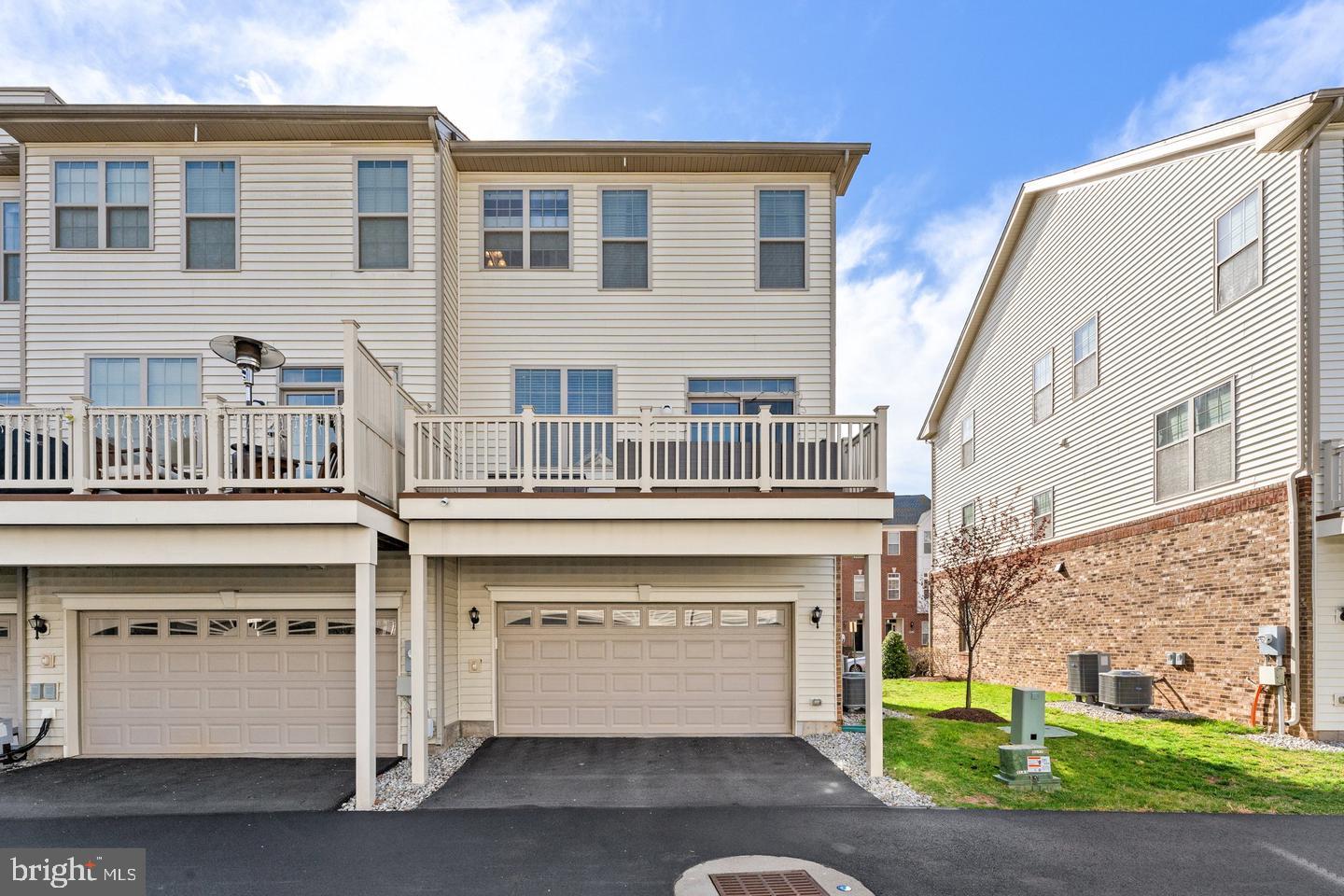 22472 CAMBRIDGEPORT SQUARE