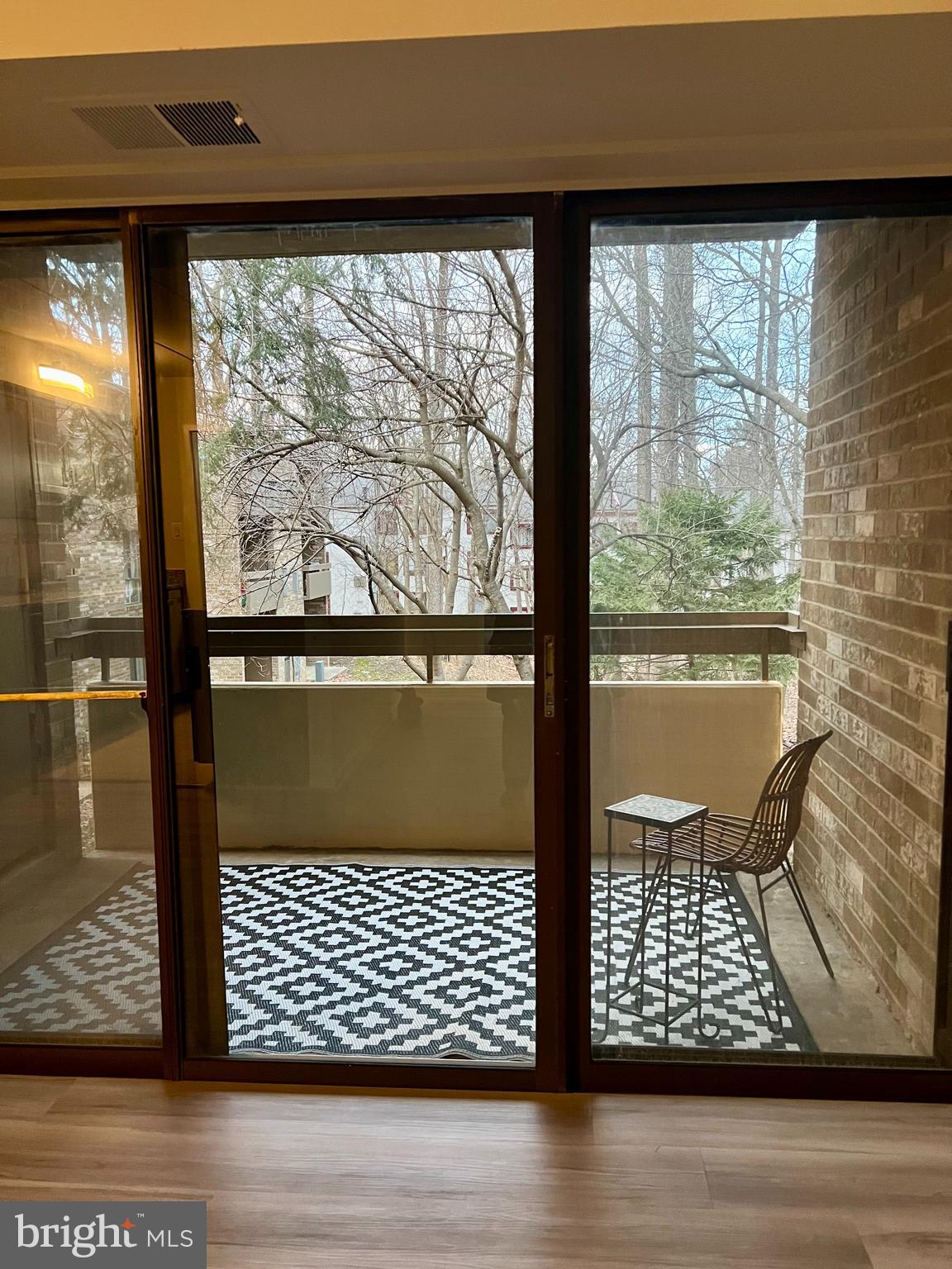 GLENVALE CONDO - Residential Lease