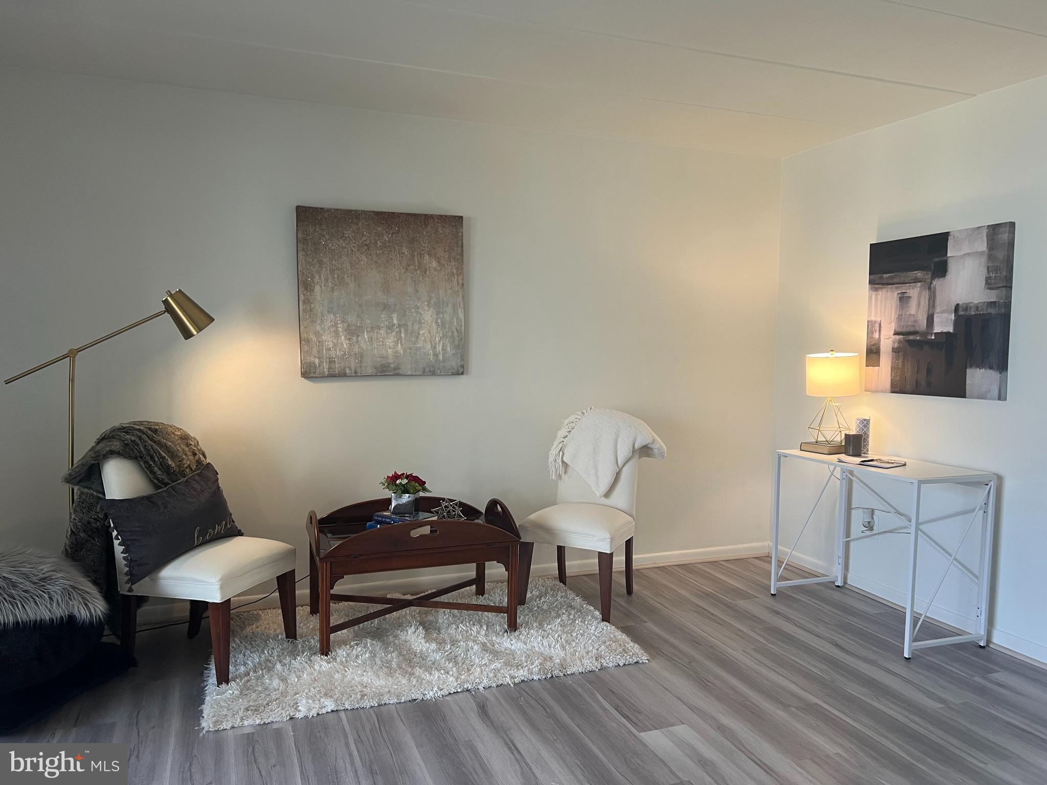 GLENVALE CONDO - Residential Lease