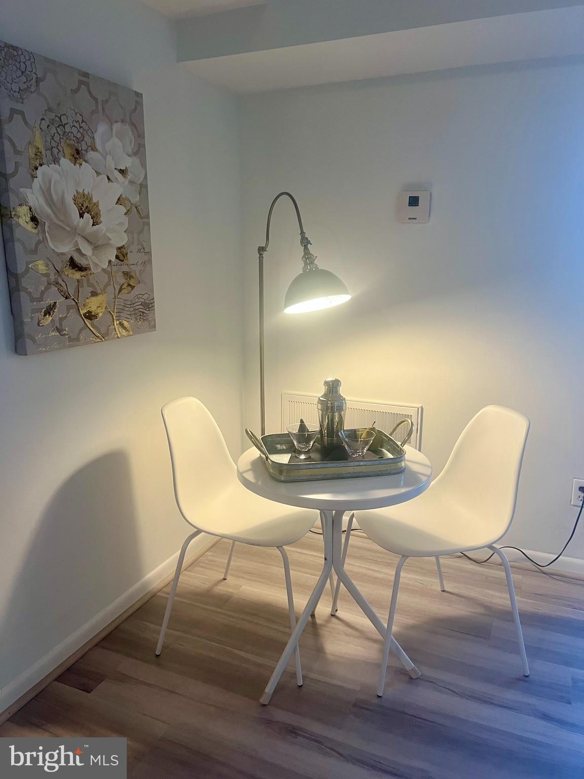 GLENVALE CONDO - Residential Lease