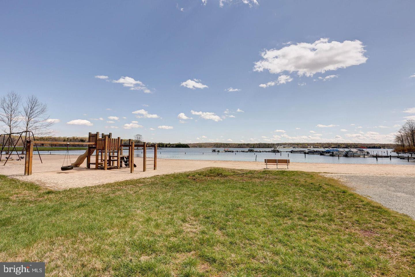 WINDWOOD COVES - Land