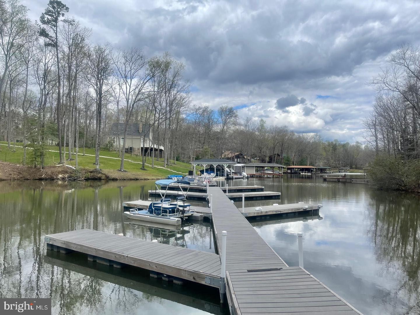 WINDWOOD COVES - Land