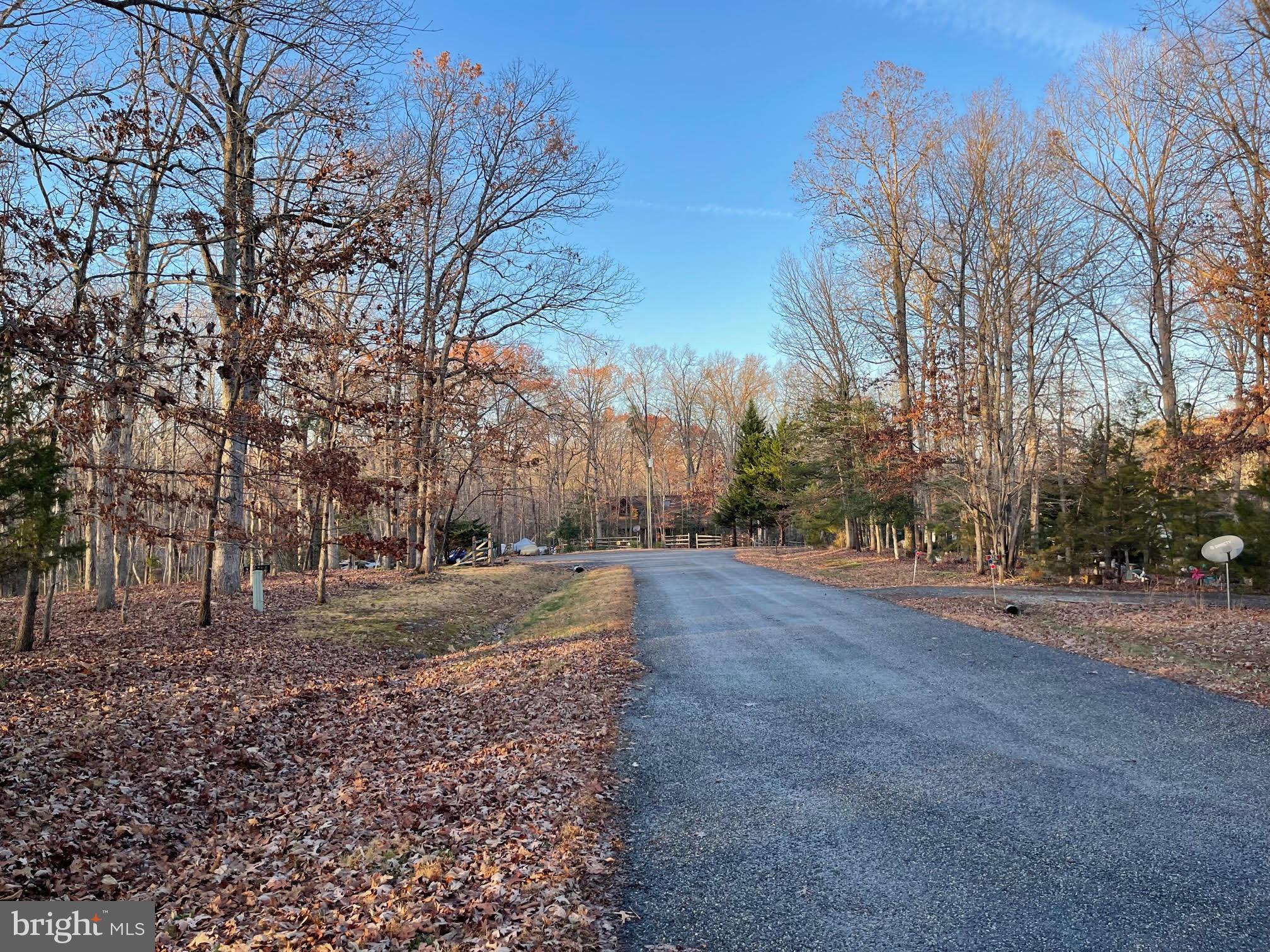 WINDWOOD COVES - Land