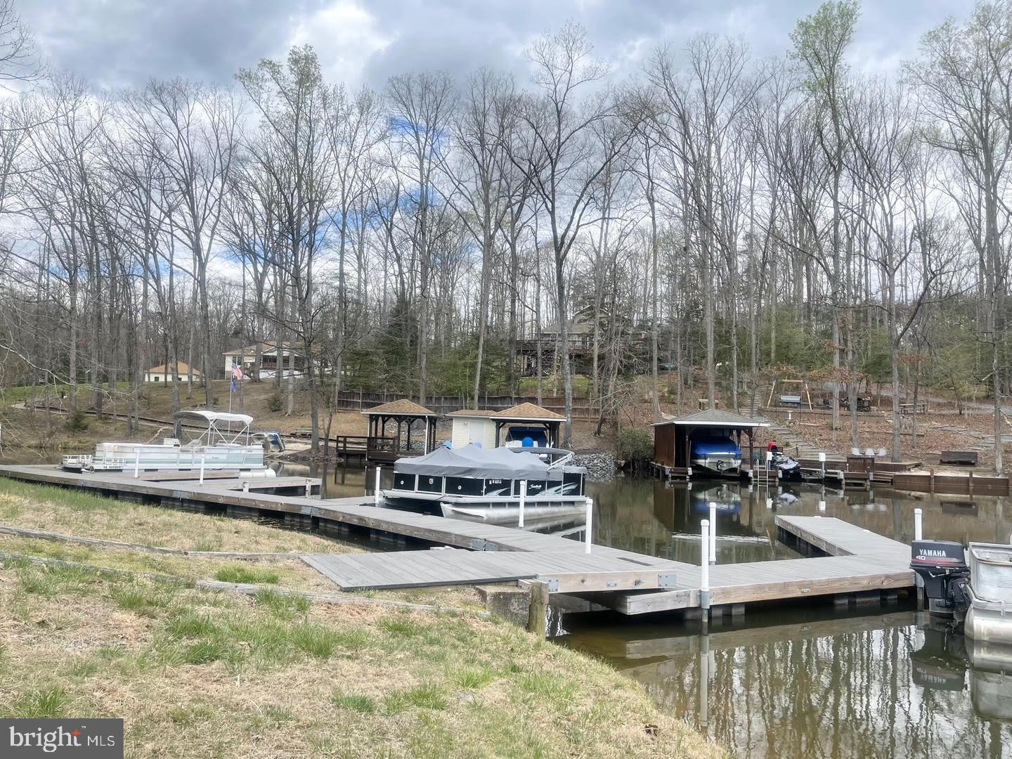 WINDWOOD COVES - Land