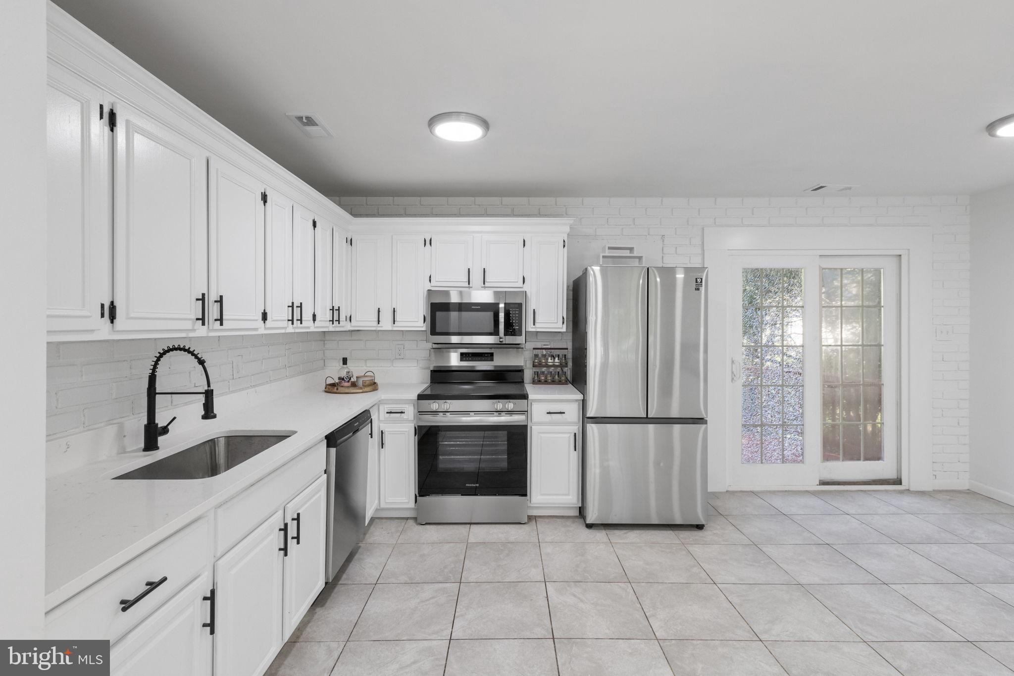 CHANCELLOR GREEN - Residential