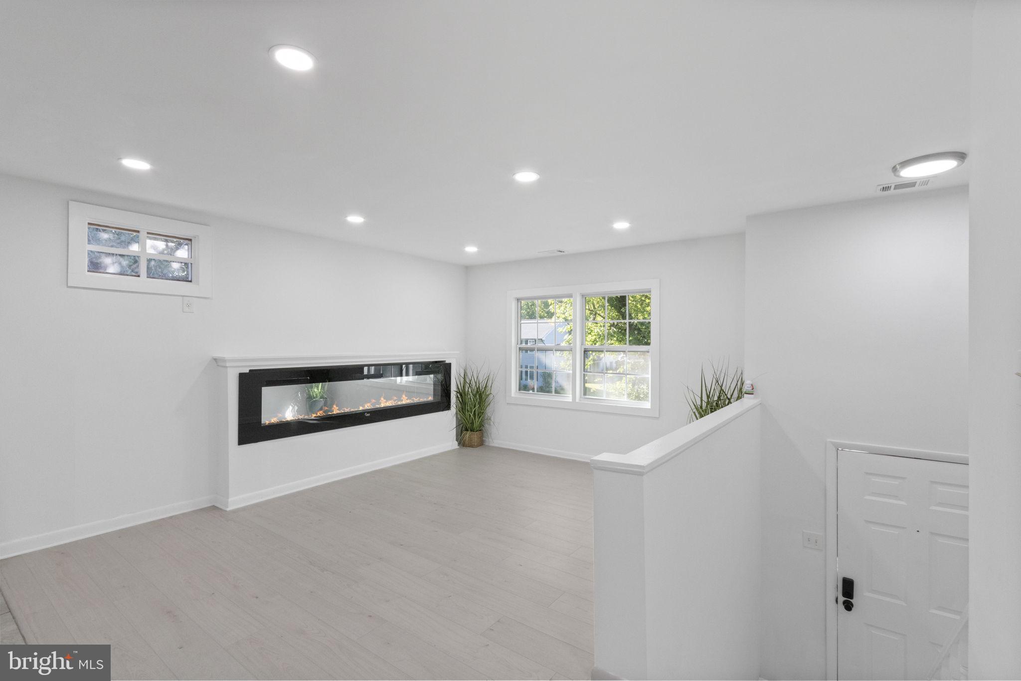 CHANCELLOR GREEN - Residential