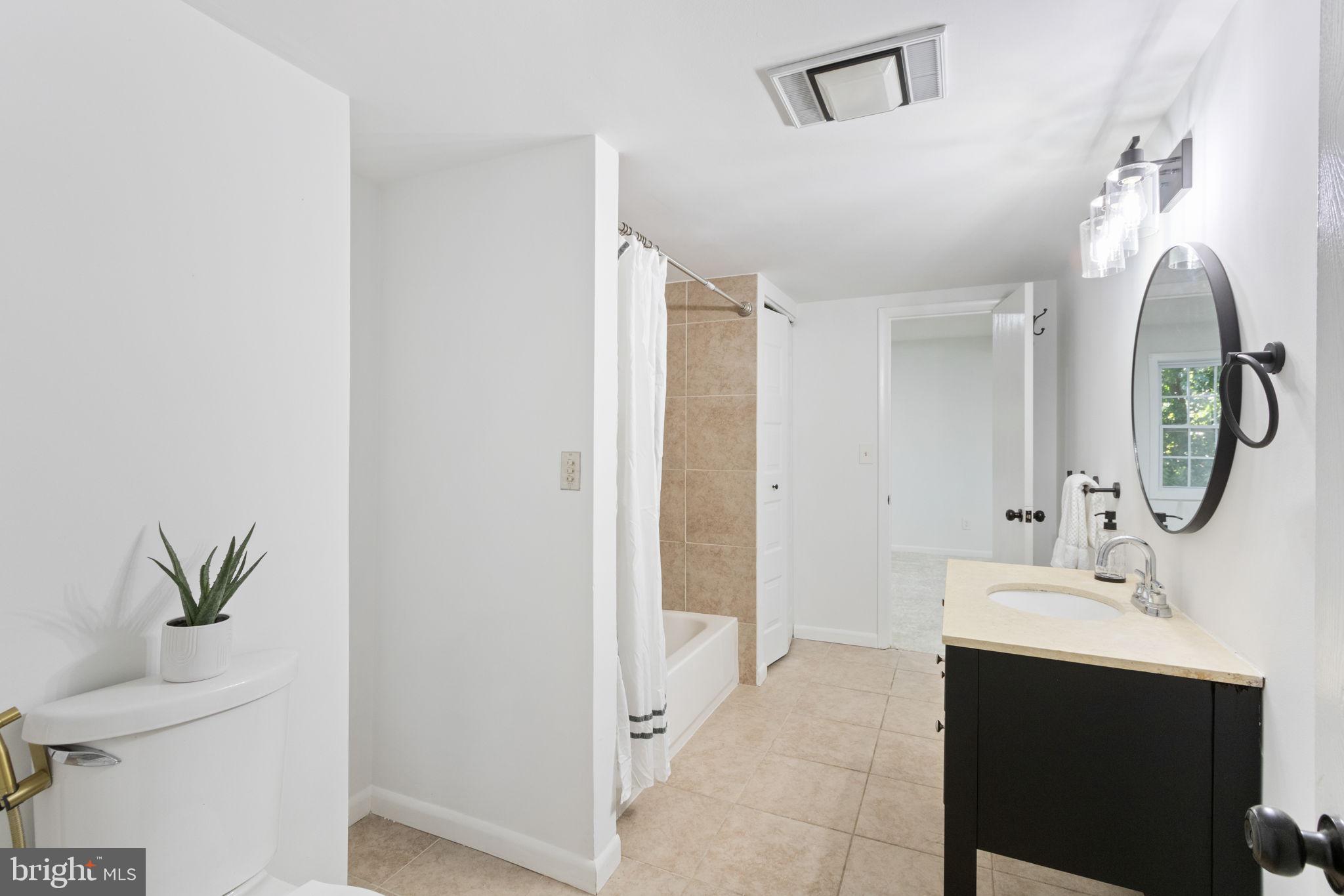 CHANCELLOR GREEN - Residential