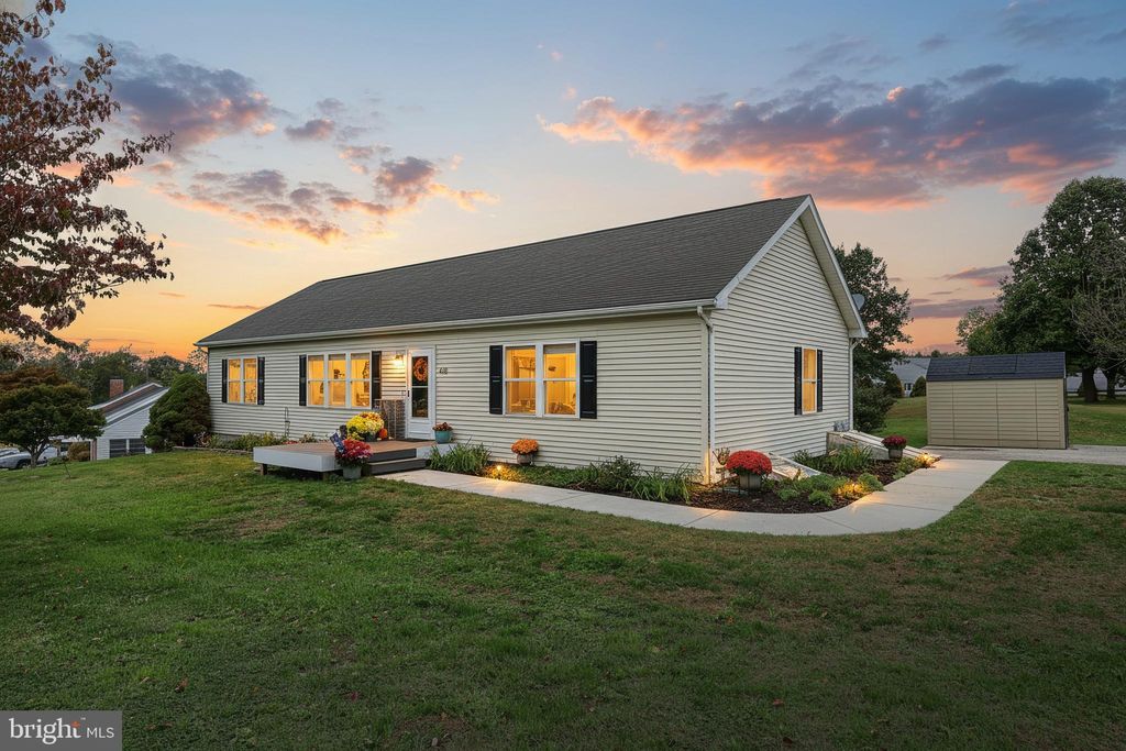 Photo of 418 Leedy Road, SPRING GROVE, PA 17362 (MLS # PAYK2091124)