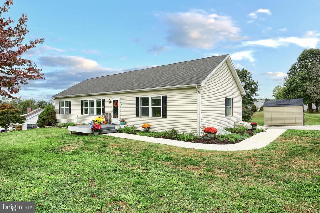 Photo of 418 Leedy Road, SPRING GROVE, PA 17362 (MLS # PAYK2091124)
