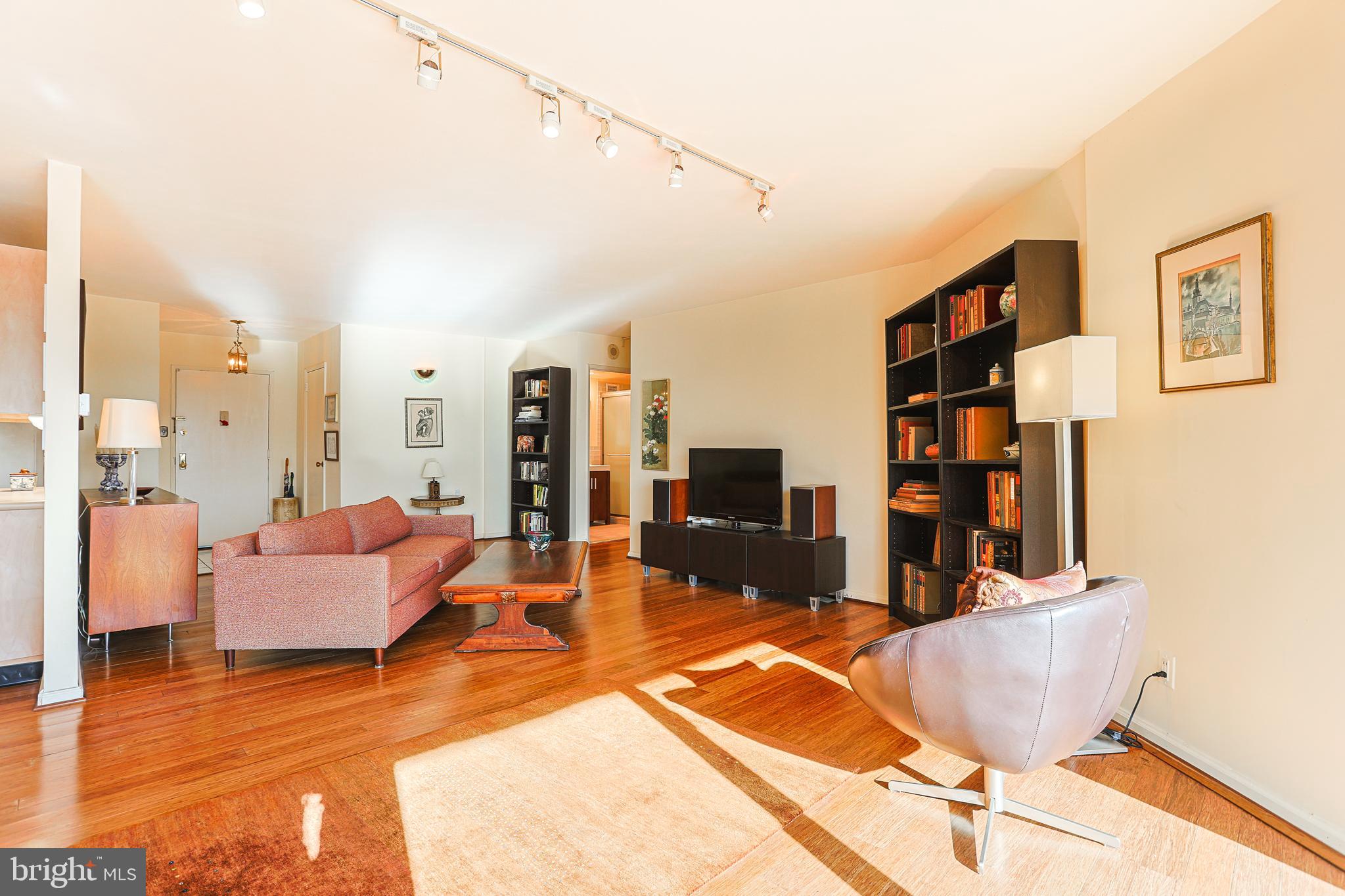 FAIRMOUNT - Residential