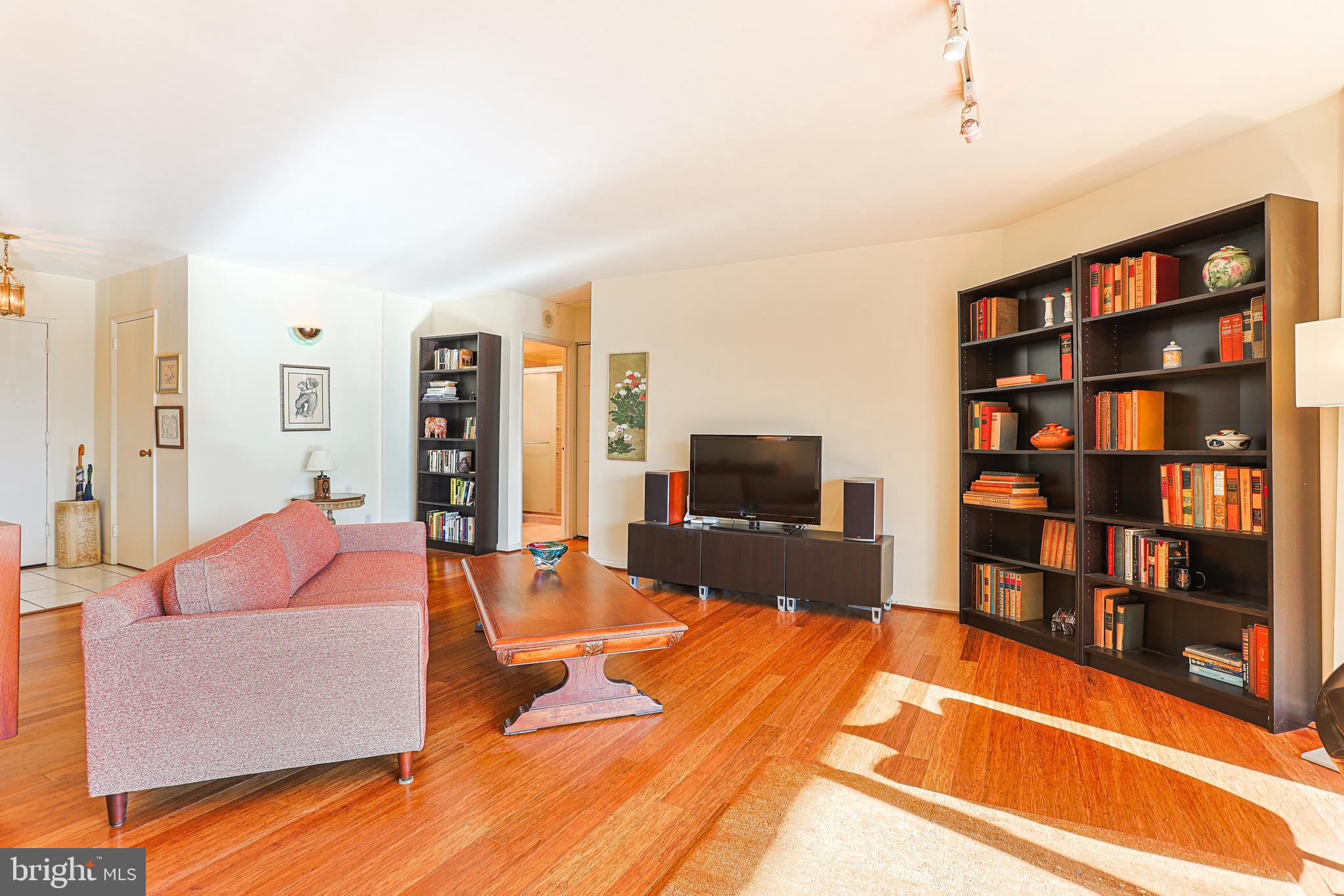 FAIRMOUNT - Residential