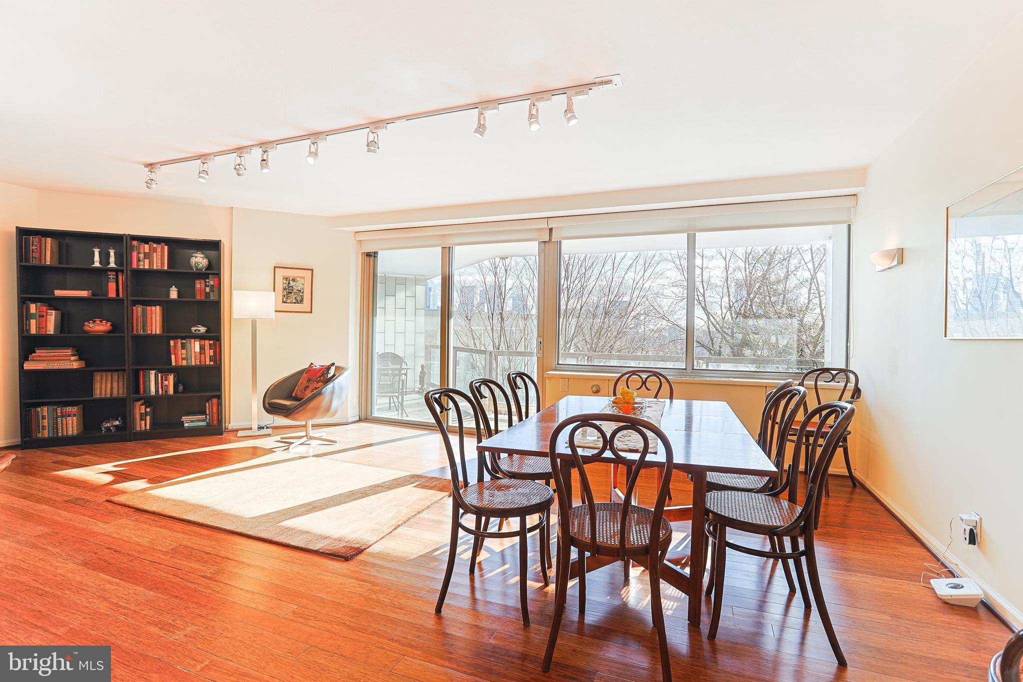 FAIRMOUNT - Residential