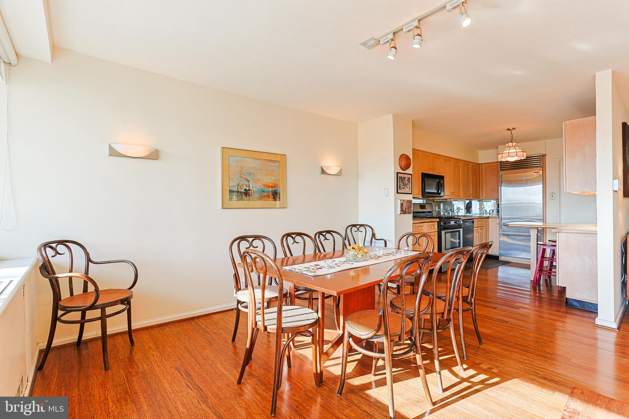 FAIRMOUNT - Residential