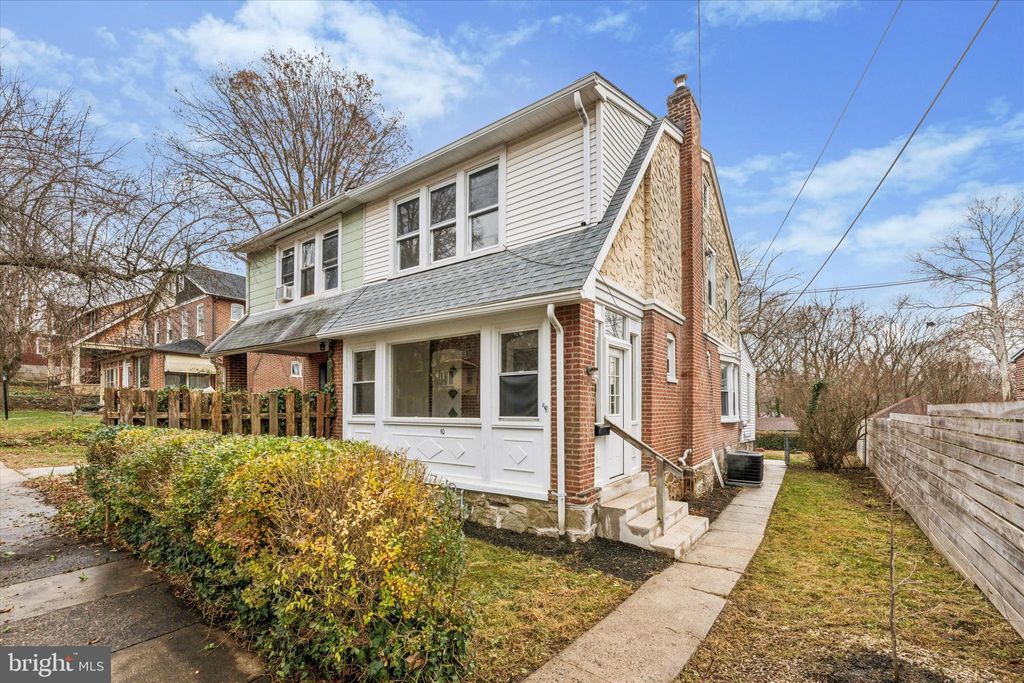 Photo of 10 W Jefferson Street, MEDIA, PA 19063 (MLS # PADE2105182)