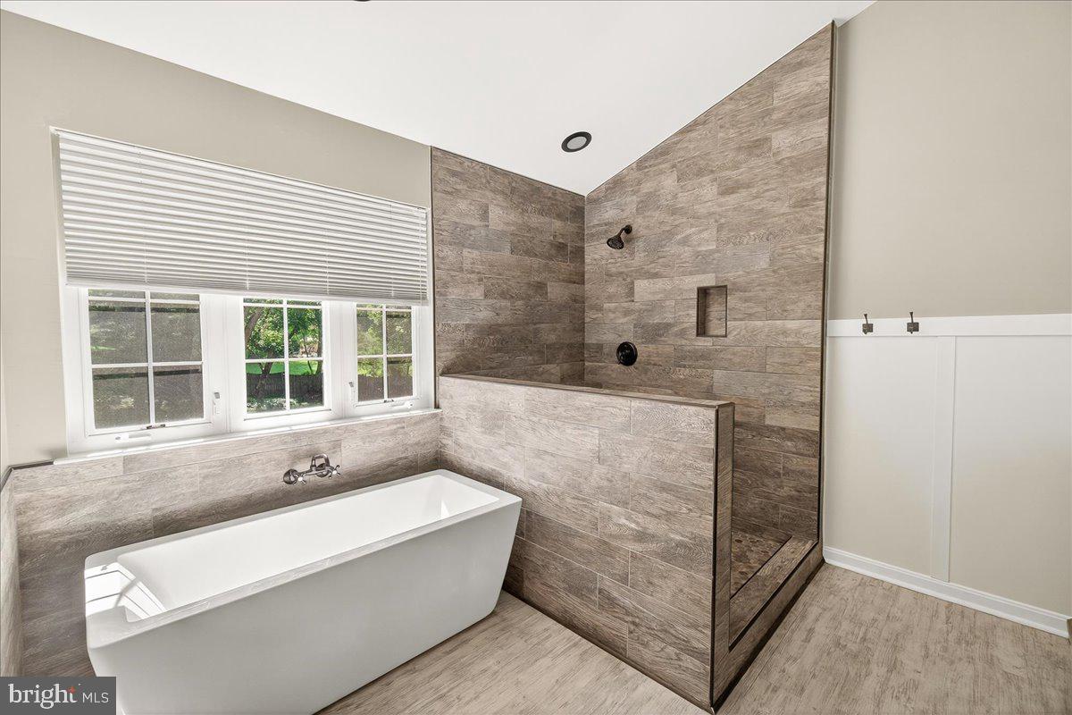 KINGS BRIDGE - Residential