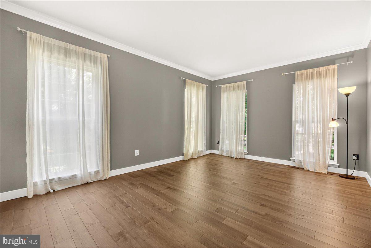 KINGS BRIDGE - Residential