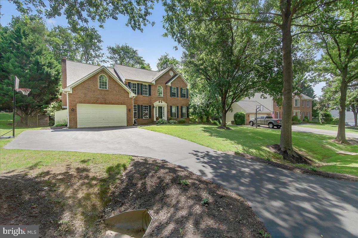 KINGS BRIDGE - Residential