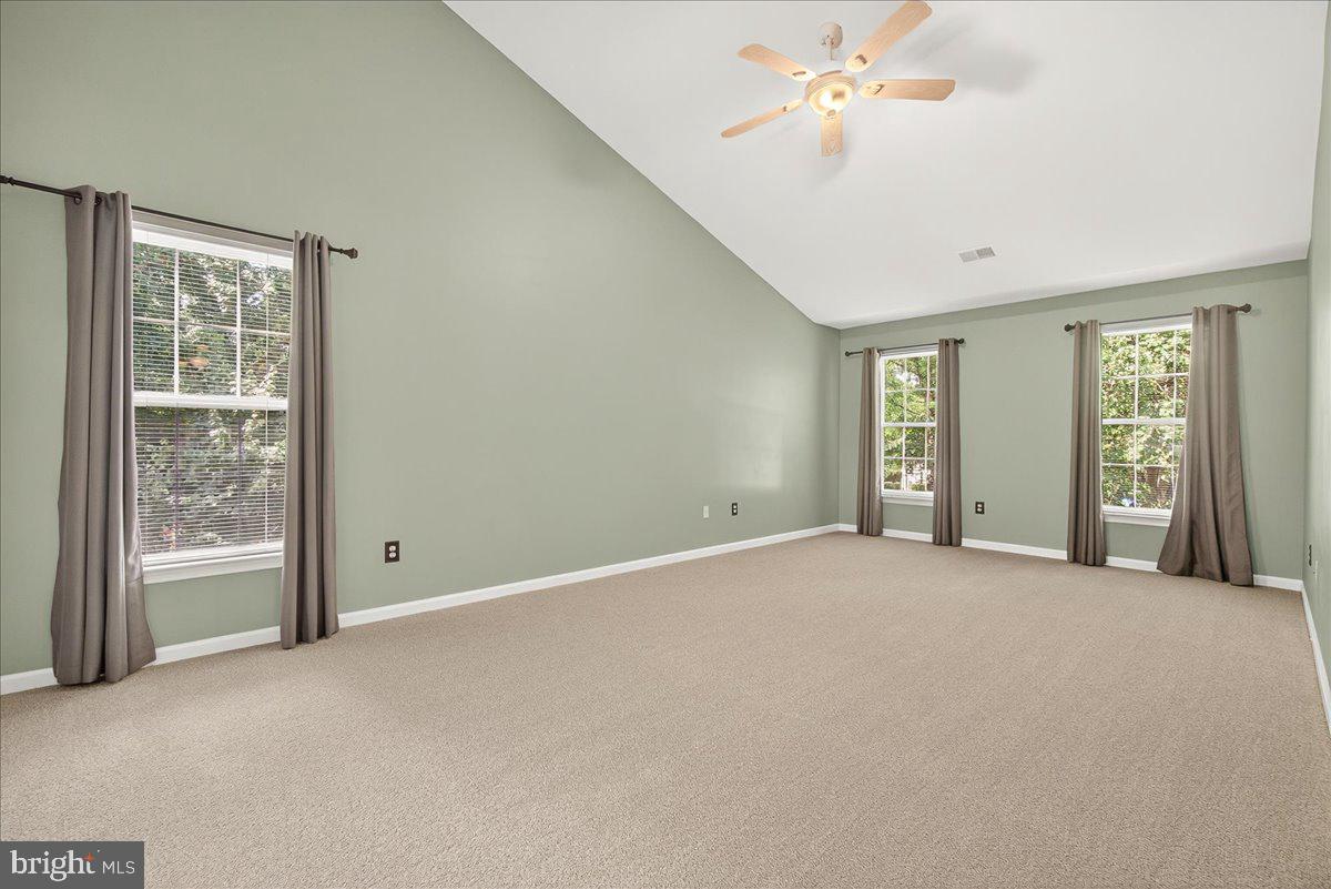 KINGS BRIDGE - Residential