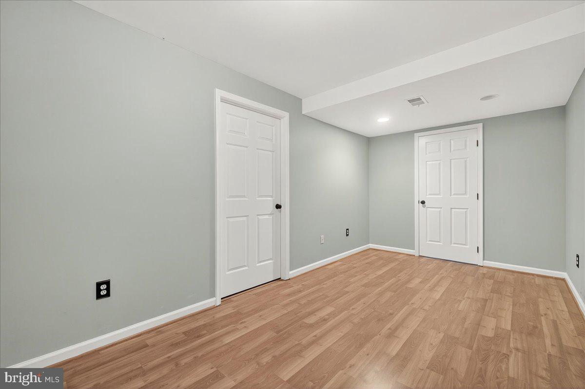 KINGS BRIDGE - Residential