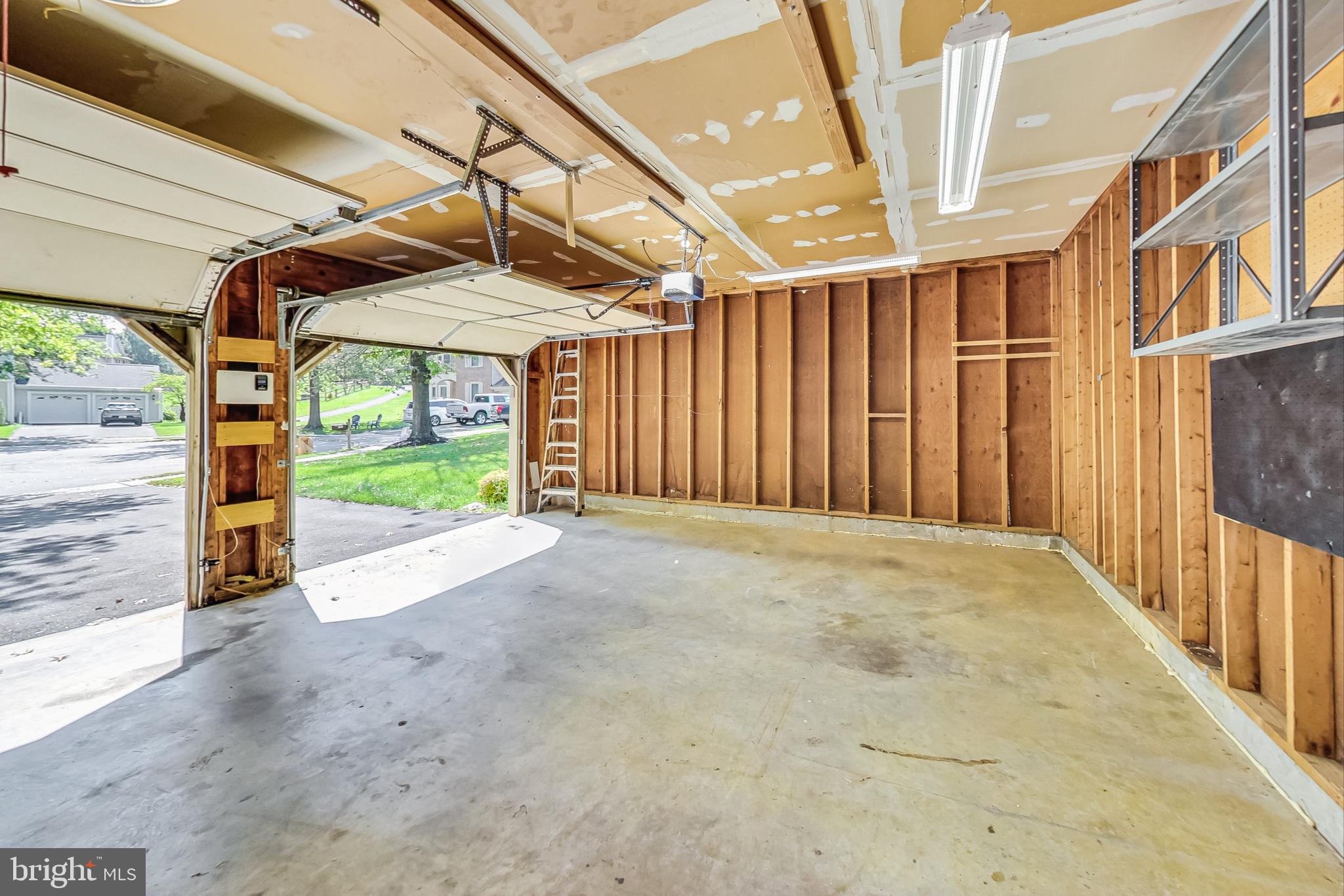 SPRING RIDGE - Residential Lease