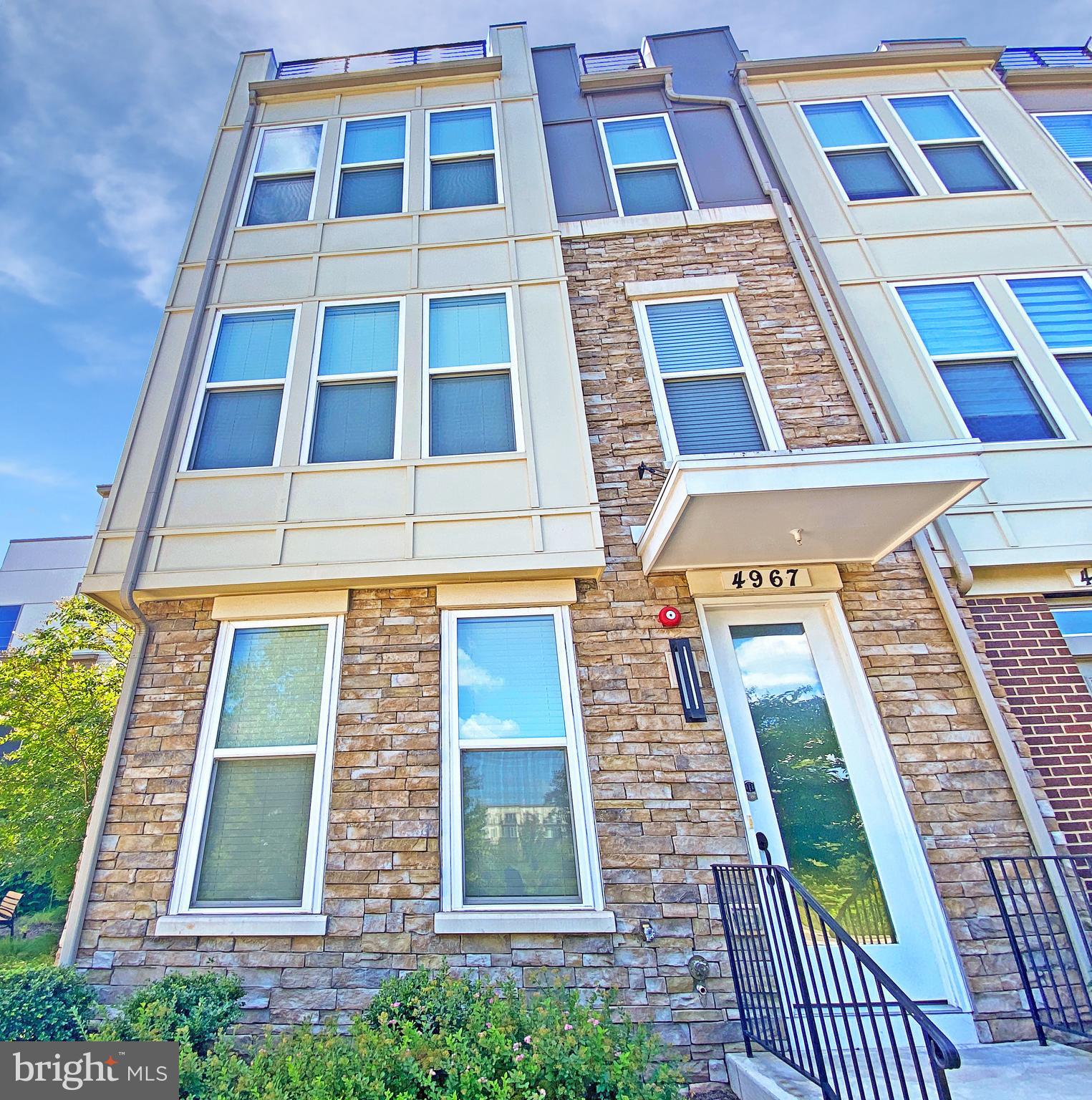 PRESERVE AT WESTFIELDS - Residential