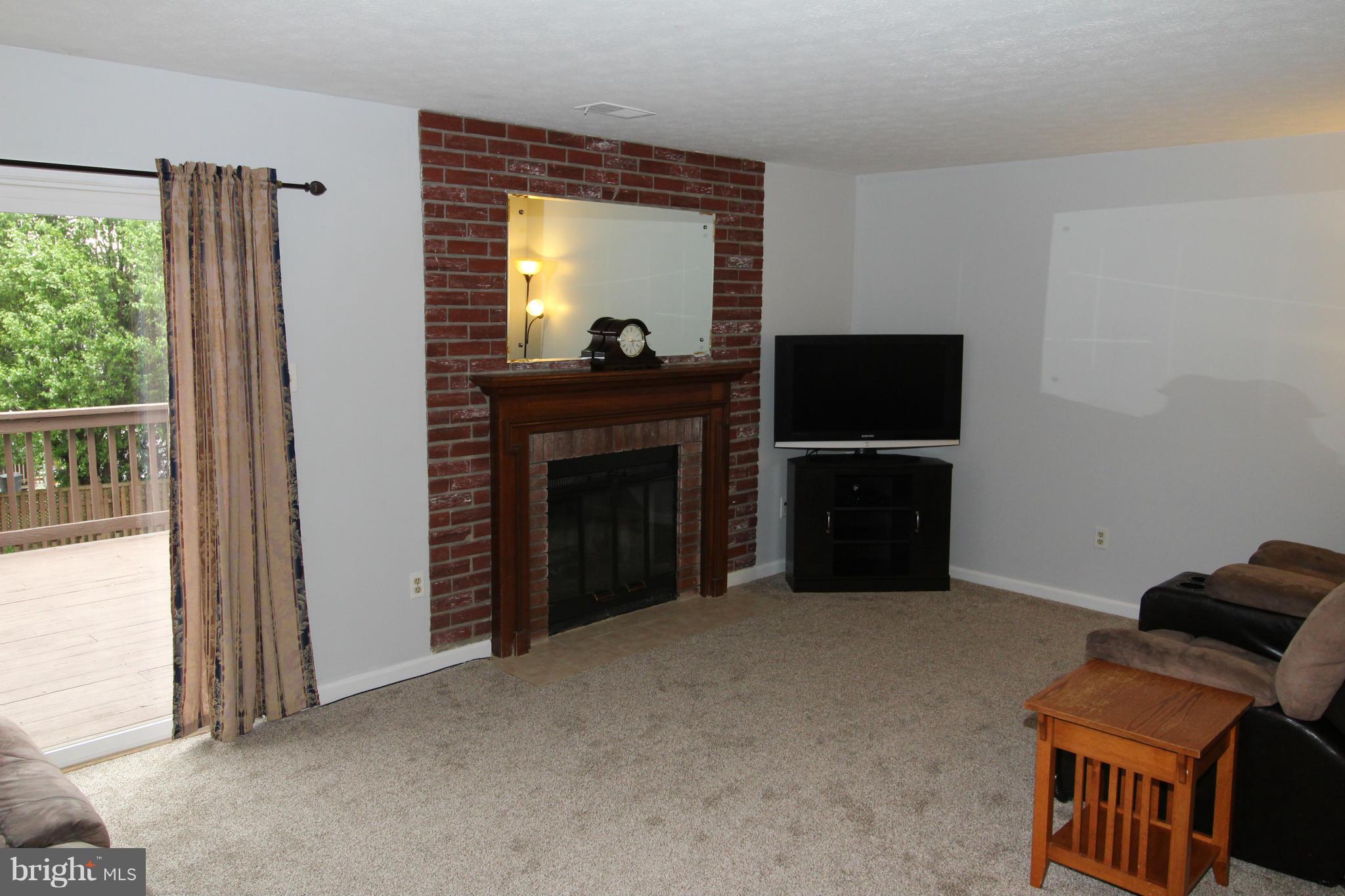 ROBERTS FIELD - Residential