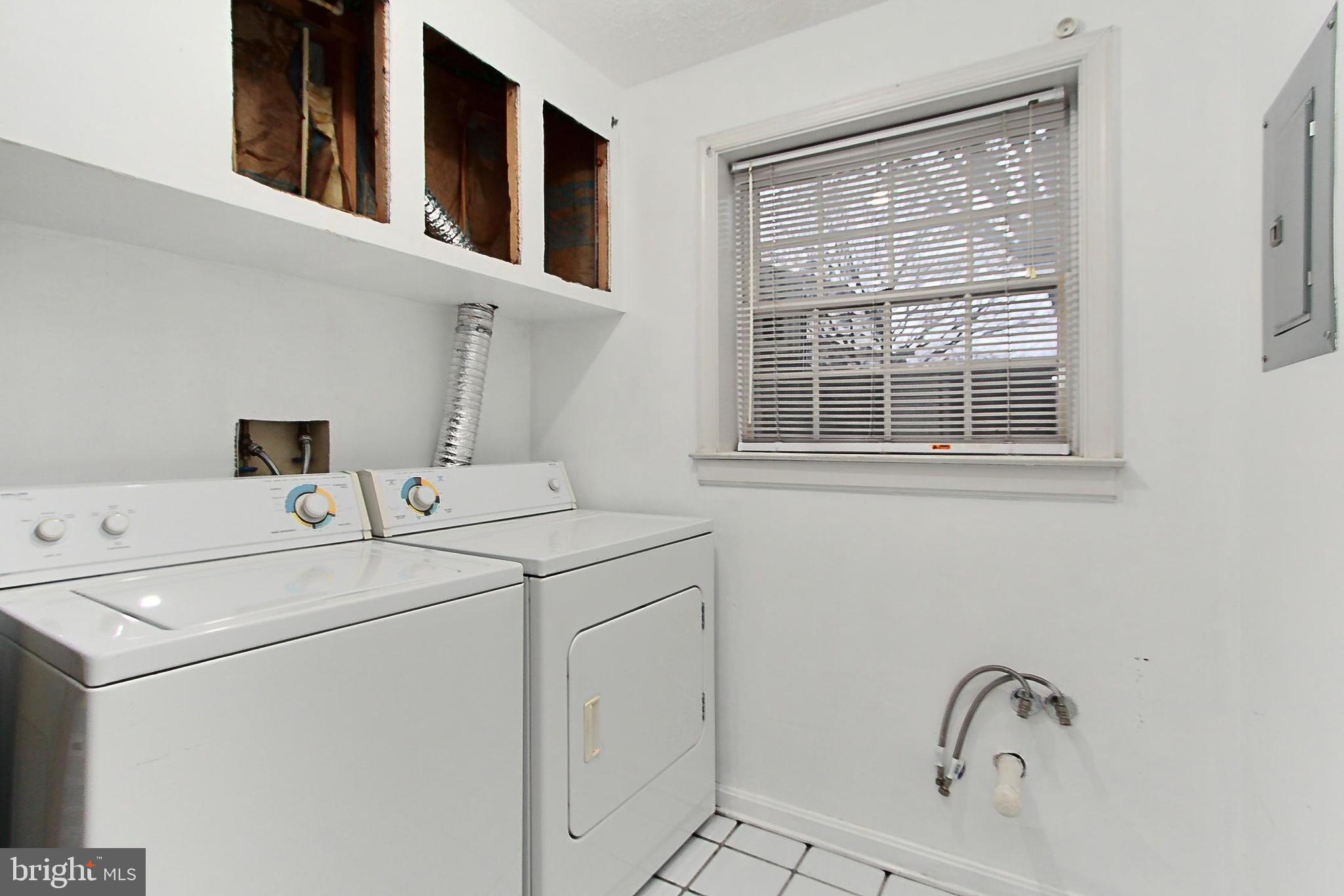 TUDOR SQUARE - Residential Lease