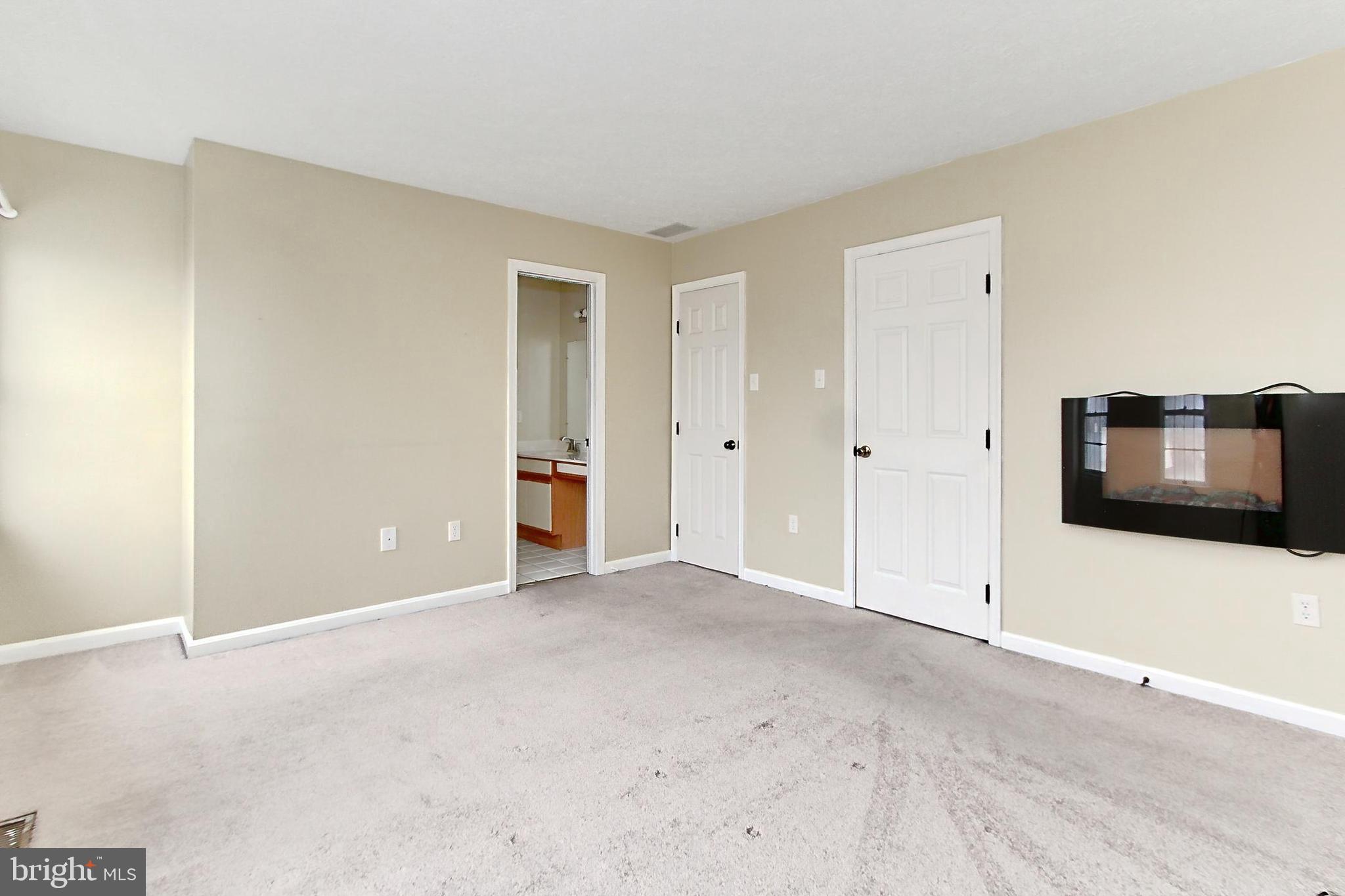 TUDOR SQUARE - Residential Lease