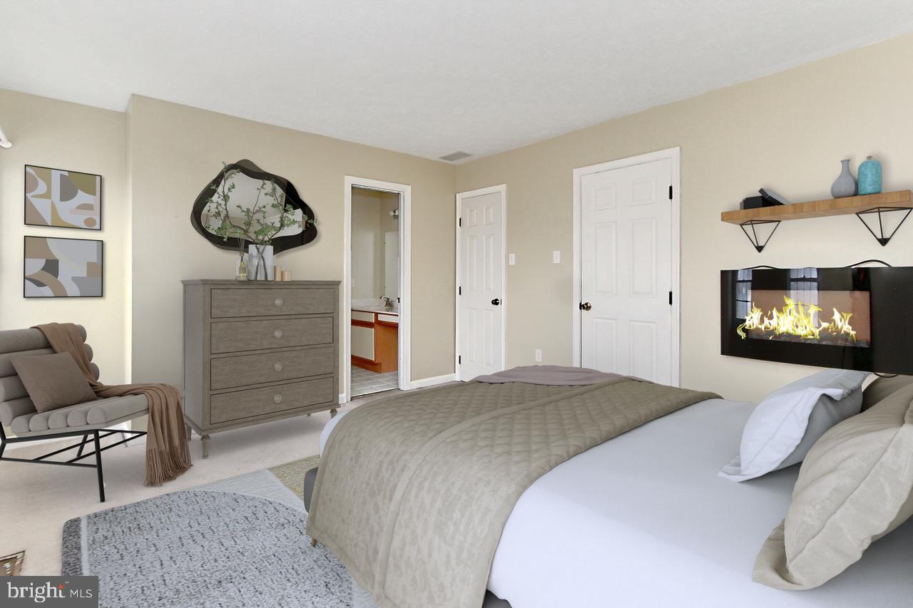 TUDOR SQUARE - Residential Lease