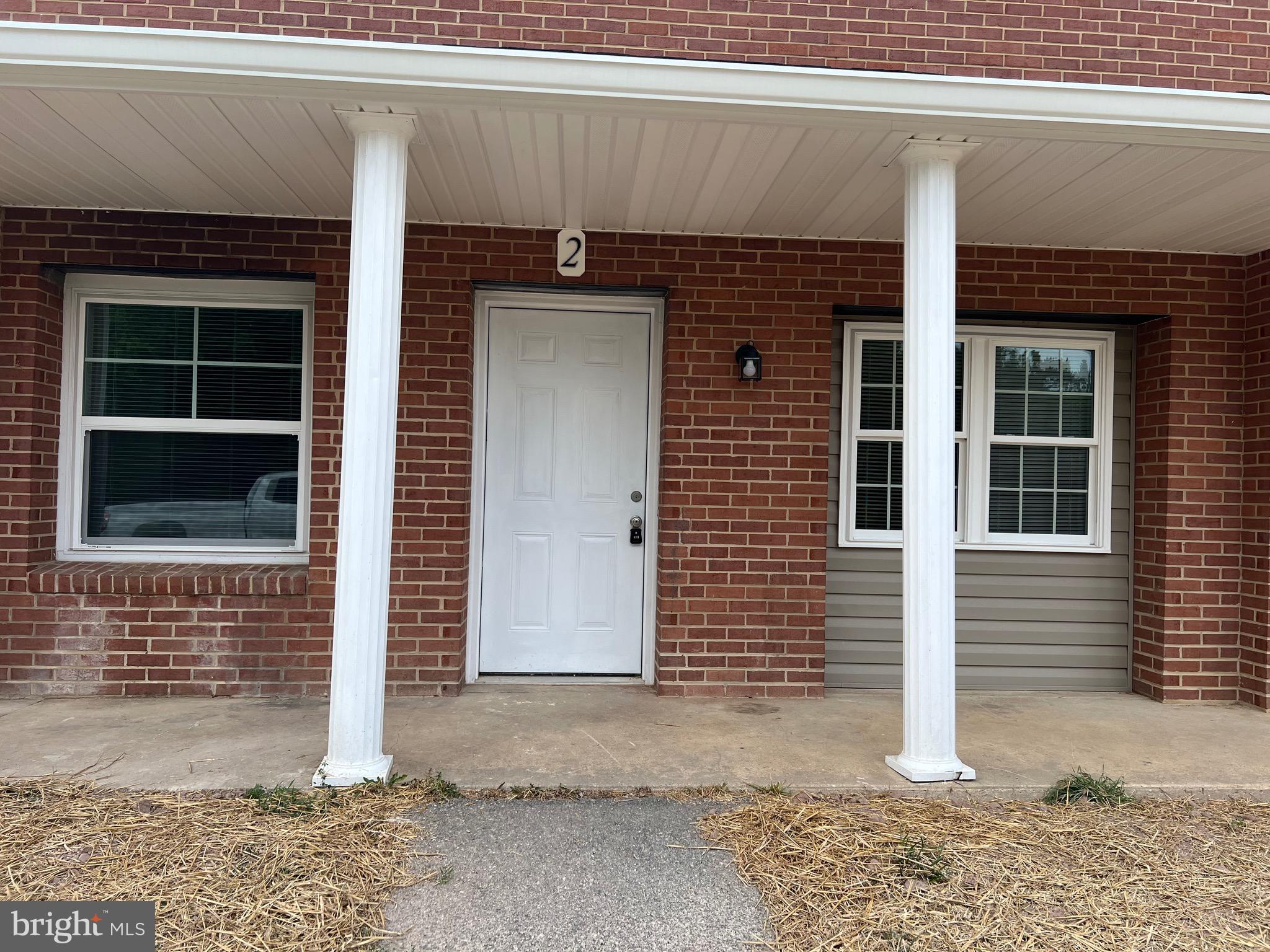 Come check out this quaint little 2 BR 1 BA apartment just on the outskirts of town. This little gem recently had a makeover with new flooring, paint, lighting, and new ownership. Come check this one out before it gets scooped up. Pets allowed with $250.00 non refundable deposit, $50.00 pet rent monthly, max of 2 pets with a 40lb weight limit. Applicants over the age of 18 must complete an application, Only broker applications will be accepted. $40.00 per applicant fee.