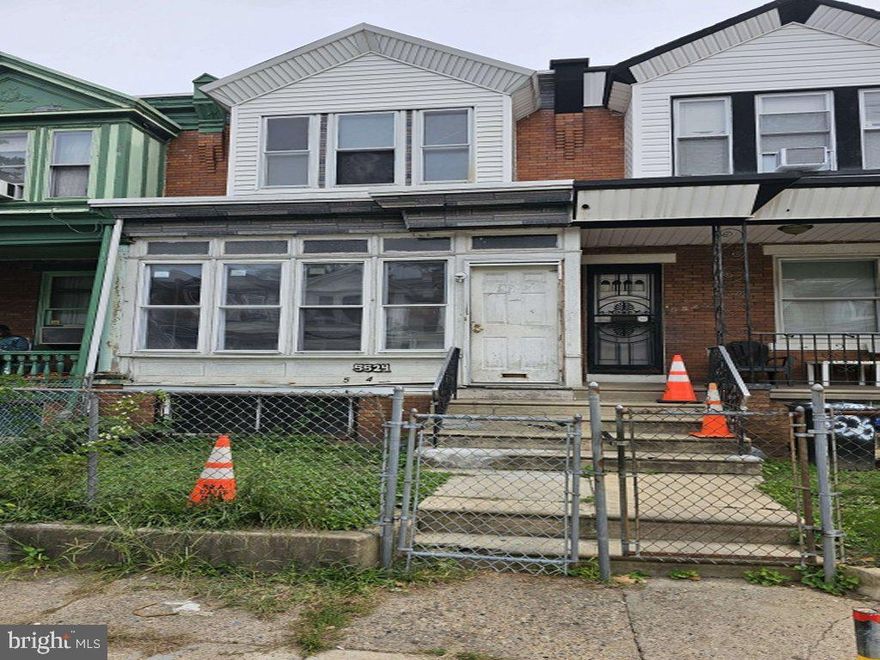 Looking for your next project? This 1.5 bath 966 sq. Ft home has great potential for renovation or resale. Perfect for investors, flippers or anyone ready to customize their first home at a good price.