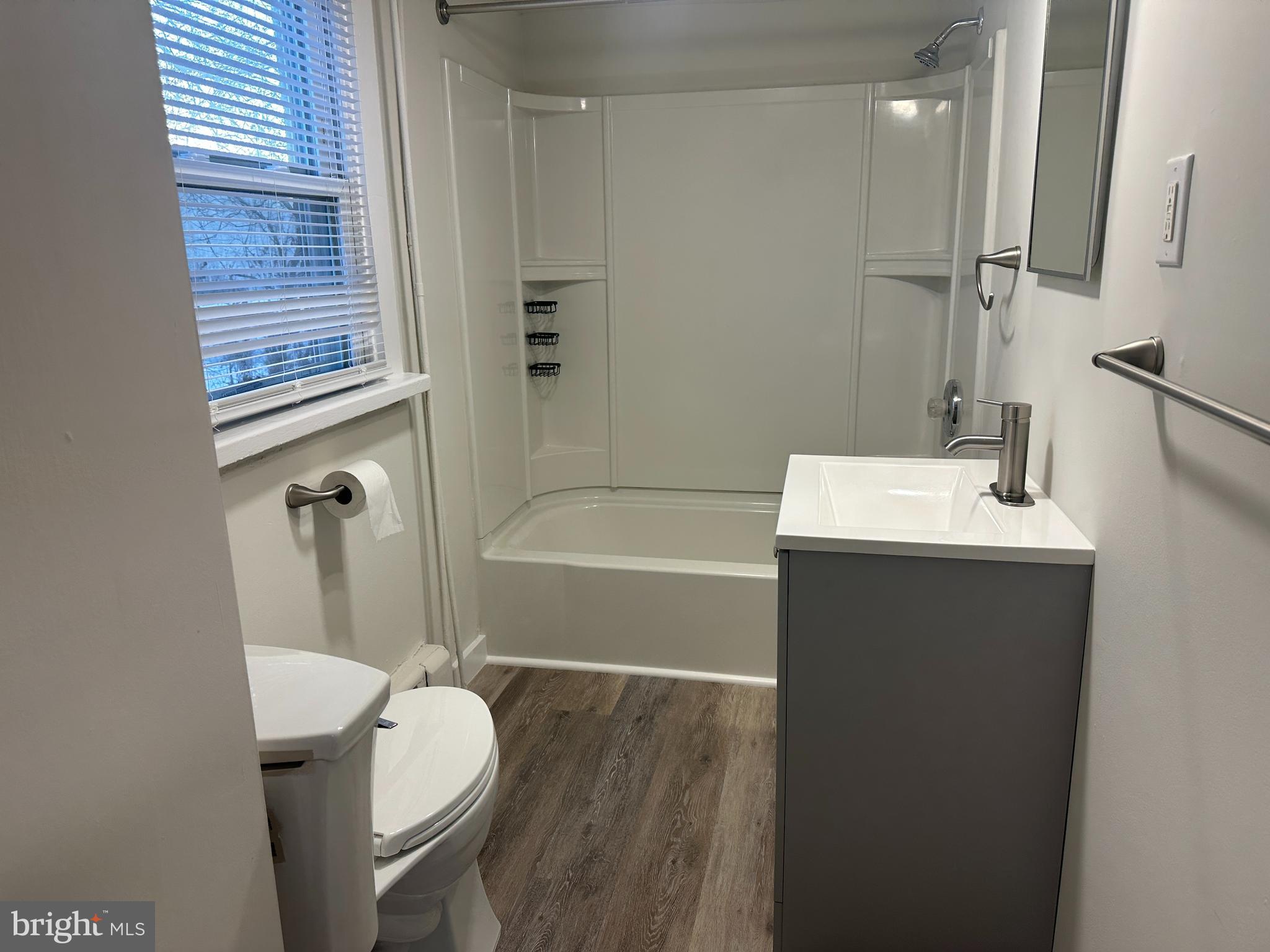 000 - Residential Lease
